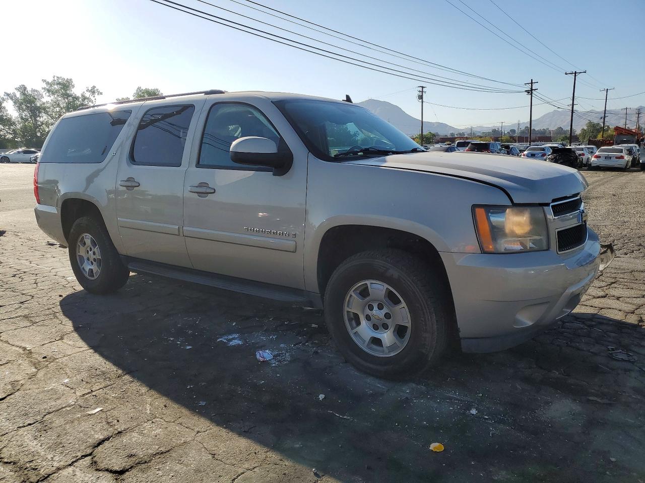 2008 CHEV Suburban VIN 1GNFC16JX8J207158 photo 4