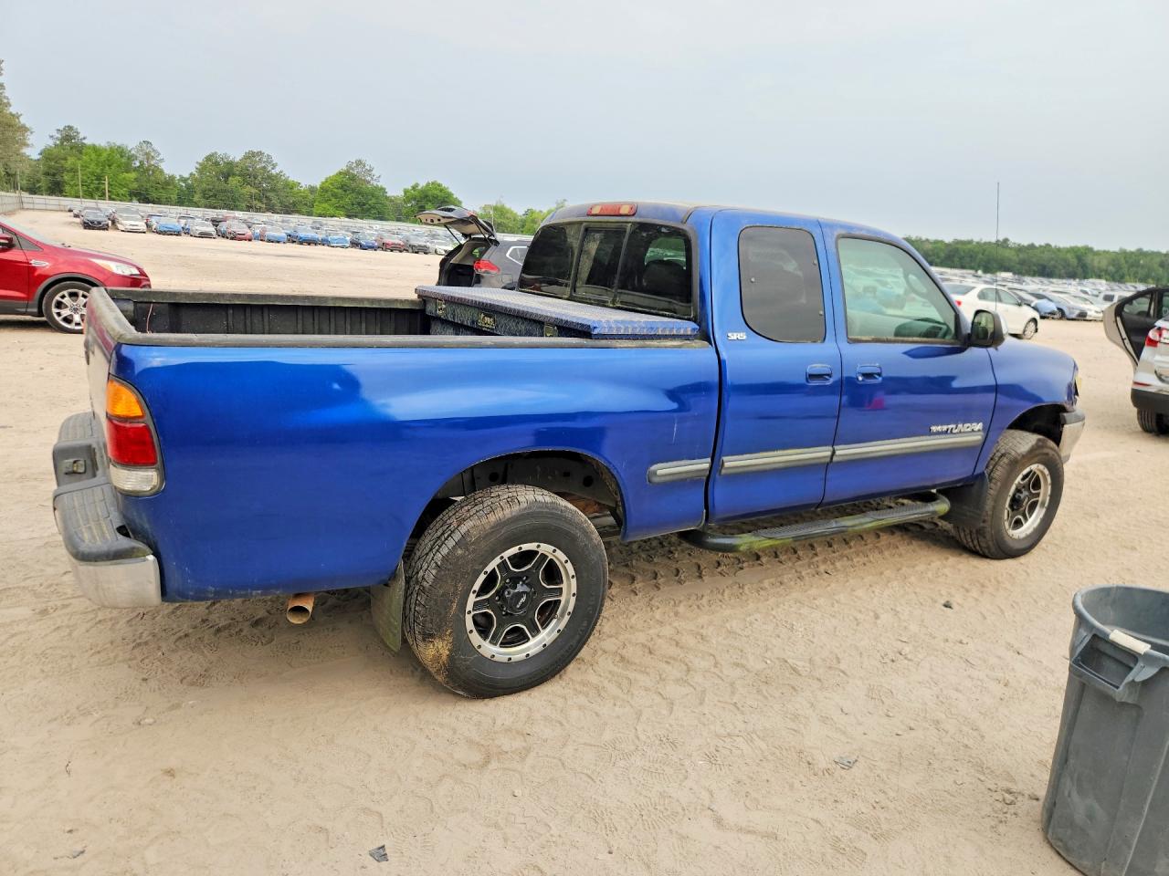 2002 Toyota Tundra VIN 5TBRN34172S305808 photo 3