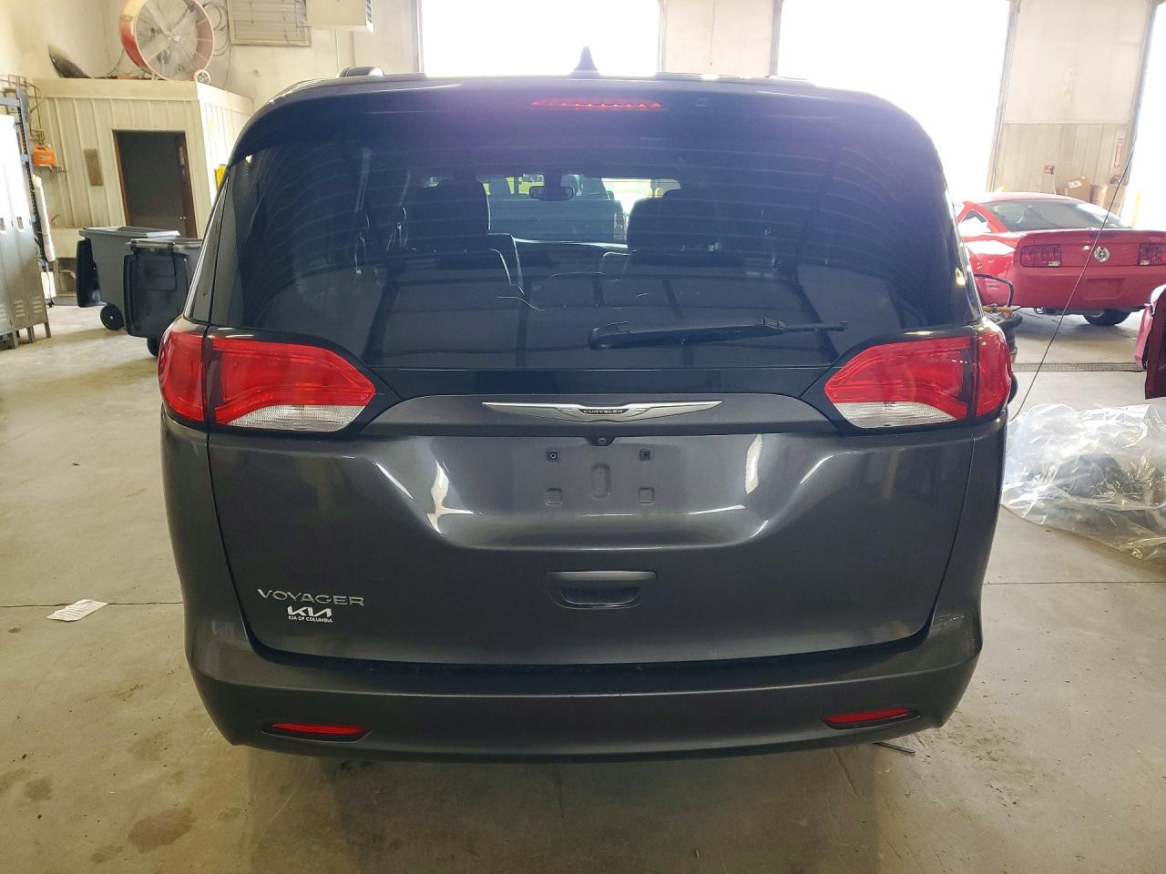 2021 Chrysler Minivan VIN 2C4RC1DG1MR543316 photo 6