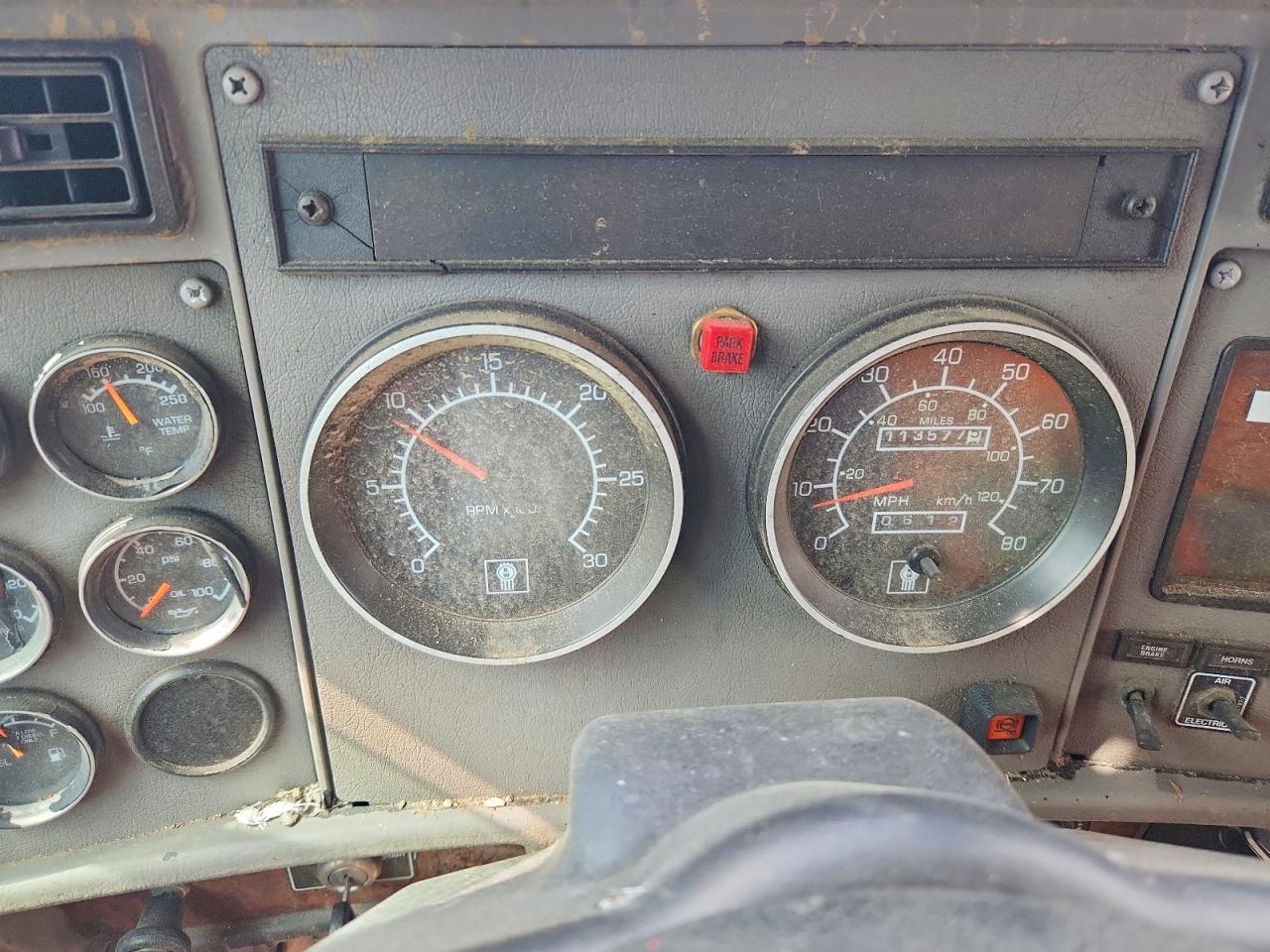 2010 KENWORTH All other VIN 2XKHAM7A3AM263534 photo 8