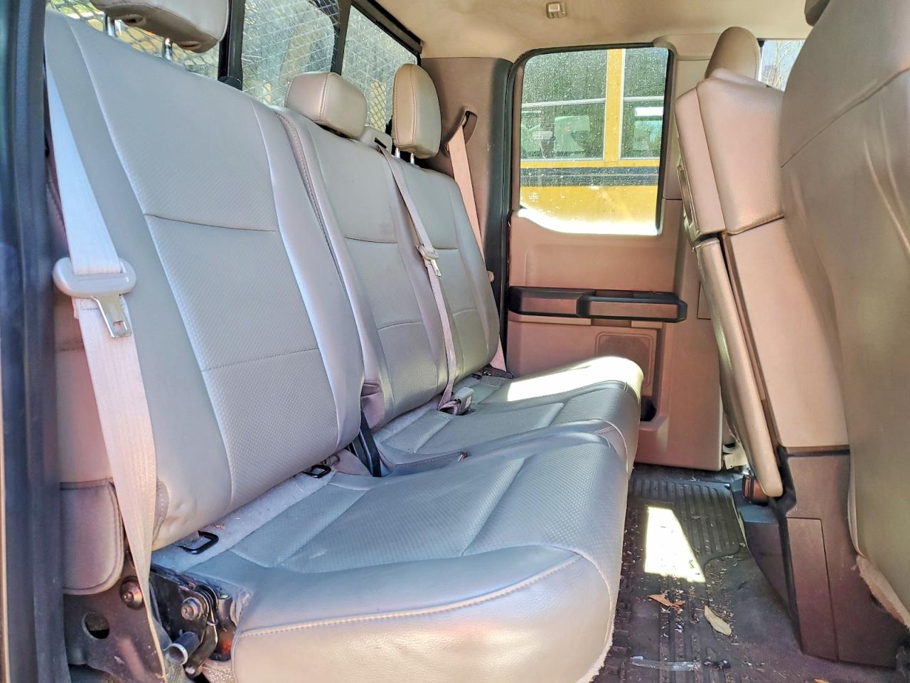 2018 Ford F550 VIN 1FD0X5HY6JEC70479 photo 10