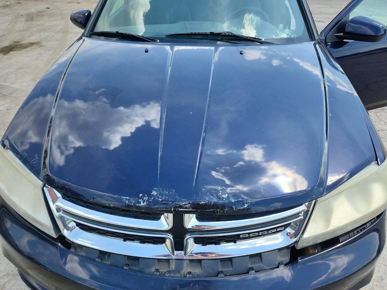 2011 Dodge Avenger VIN 1B3BD1FB3BN537044 photo 11