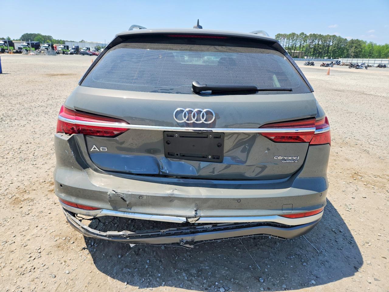 2022 Audi A6 VIN WAU72BF21NN067209 photo 6