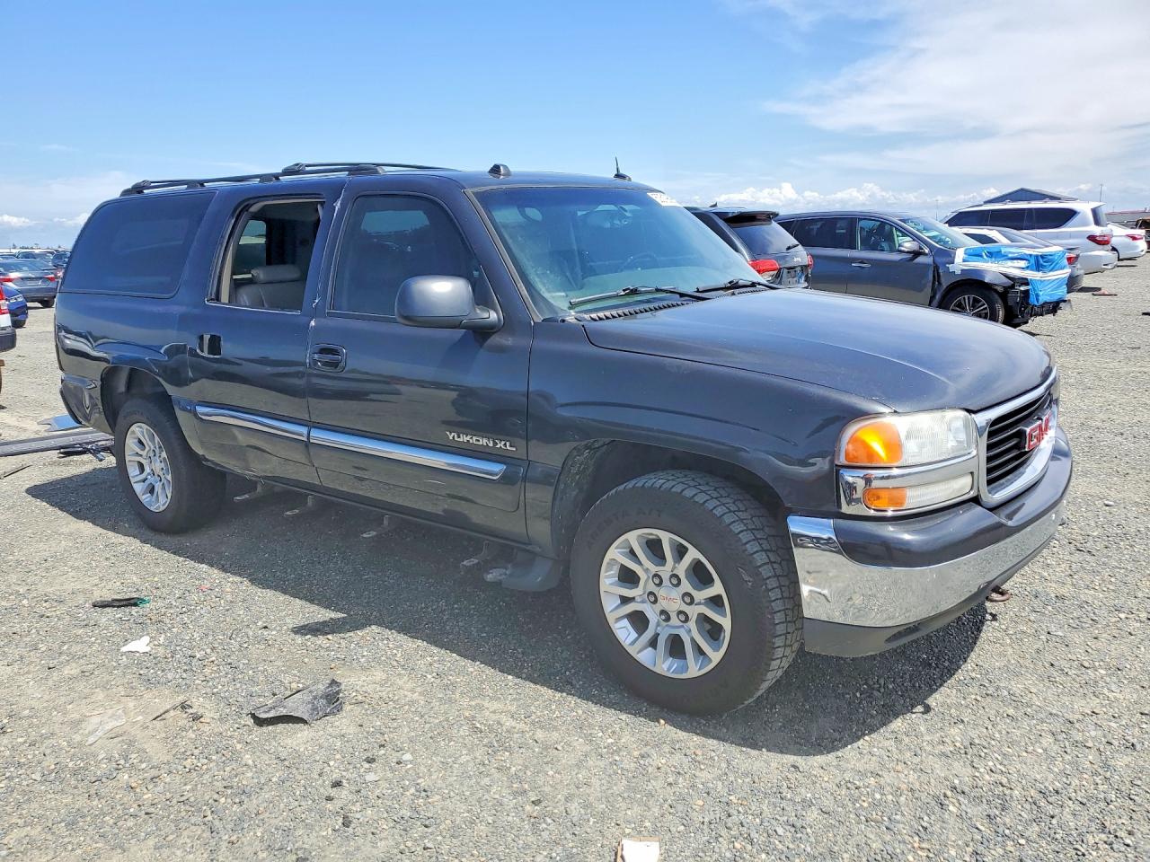 2005 GMC Yukon VIN 3GKFK16Z35G165600 photo 4