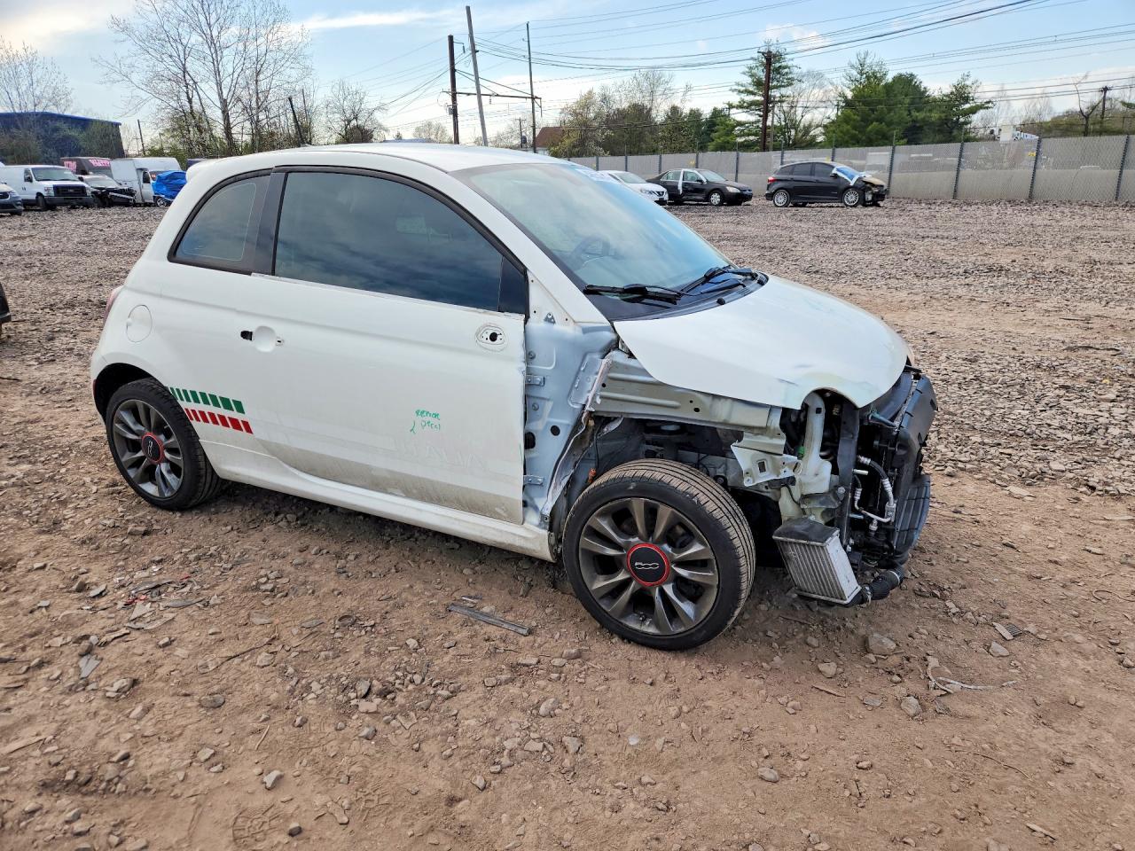 2018 Fiat 500 VIN 3C3CFFKH8JT425654 photo 4