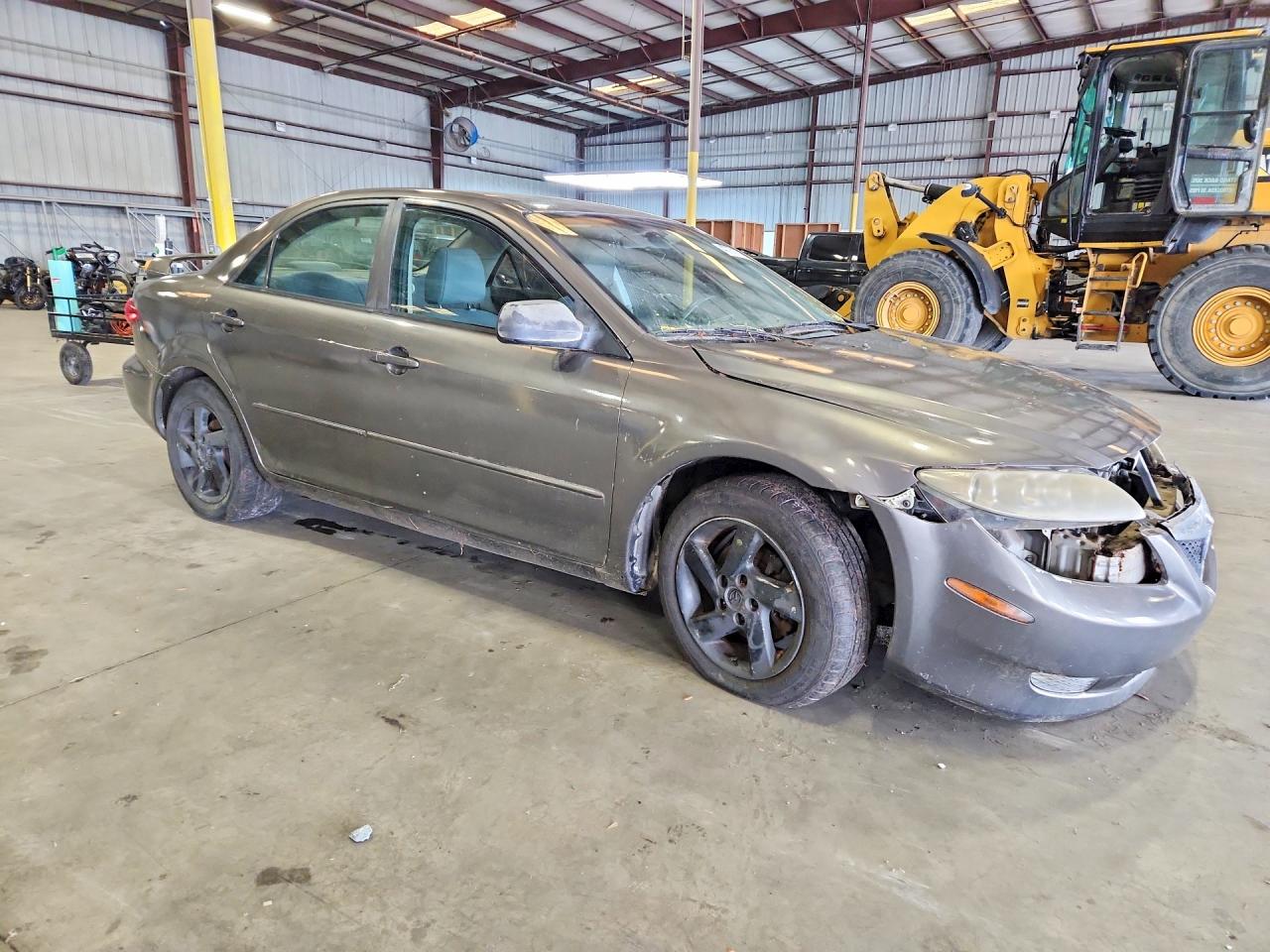 2003 Mazda 6 VIN 1YVFP80C635M32821 photo 4