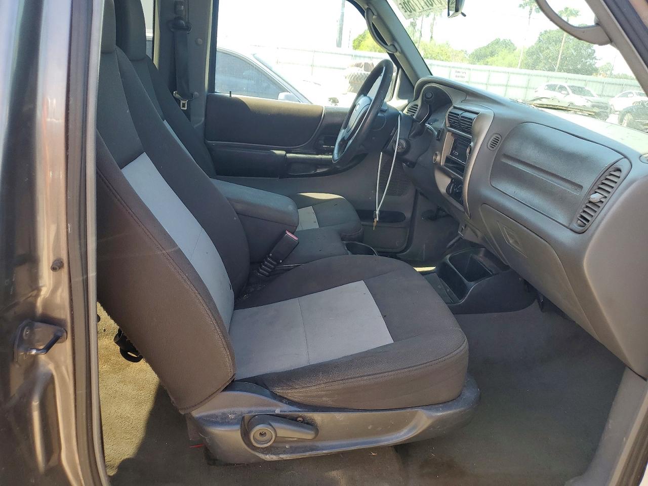 2005 Ford Ranger VIN 1FTYR14U75PA76700 photo 10