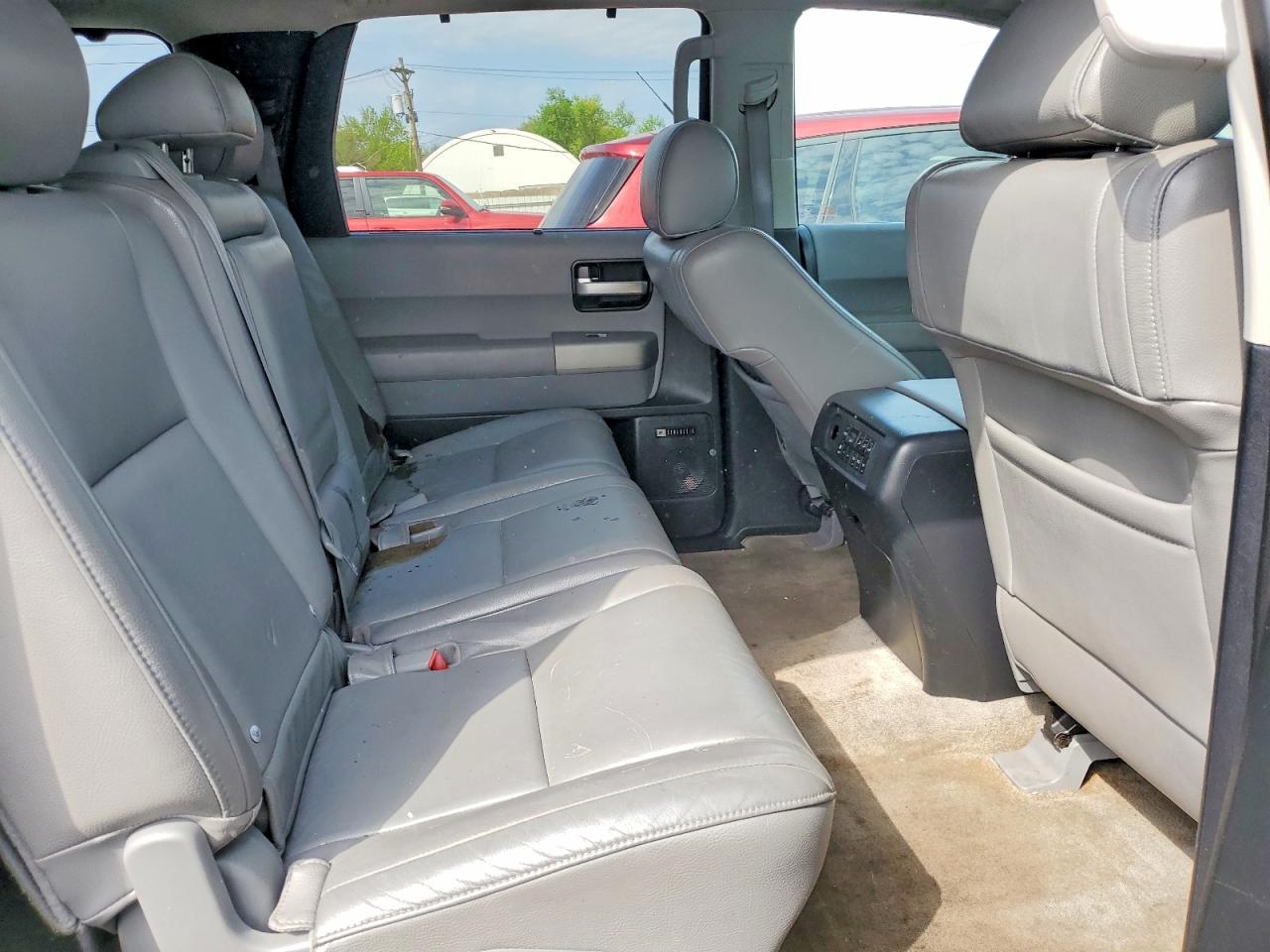 2008 Toyota Sequoia VIN 5TDZY68A88S009795 photo 11