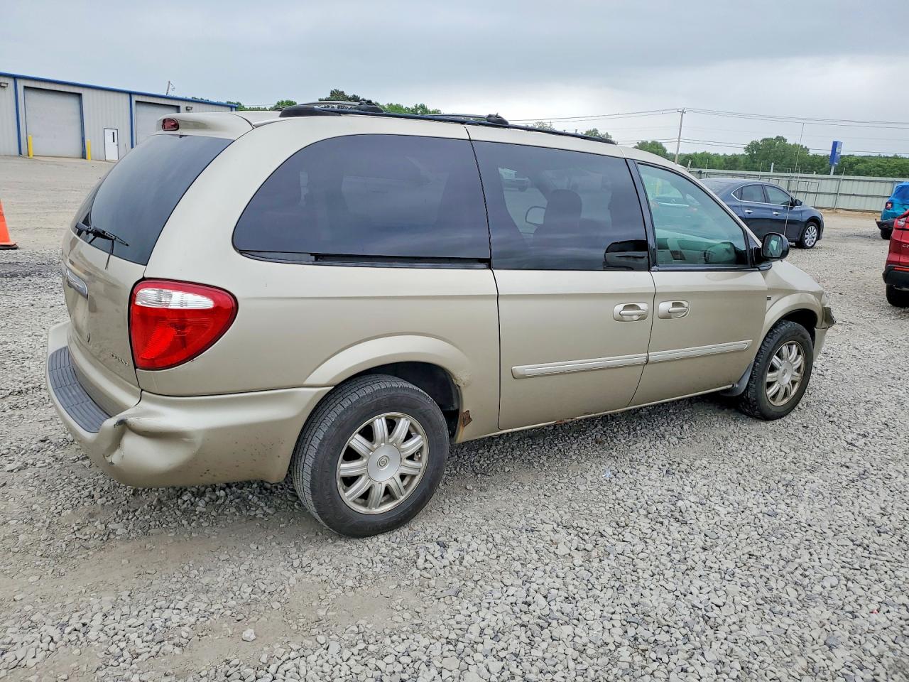 2005 Chrysler Minivan VIN 2C4GP54L45R292406 photo 3