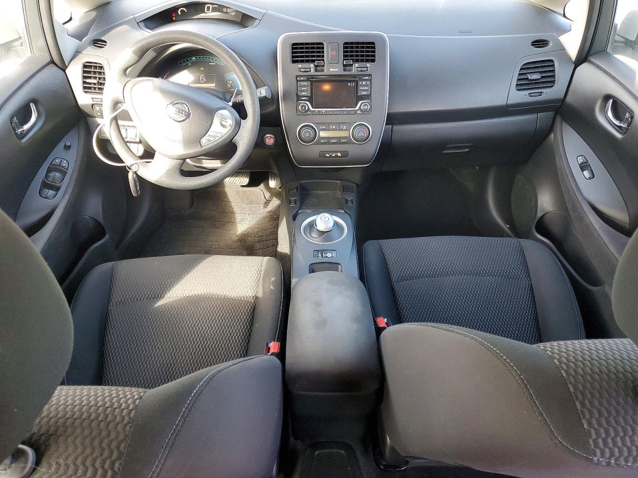 2017 Nissan Leaf VIN 1N4BZ0CP5HC307929 photo 8
