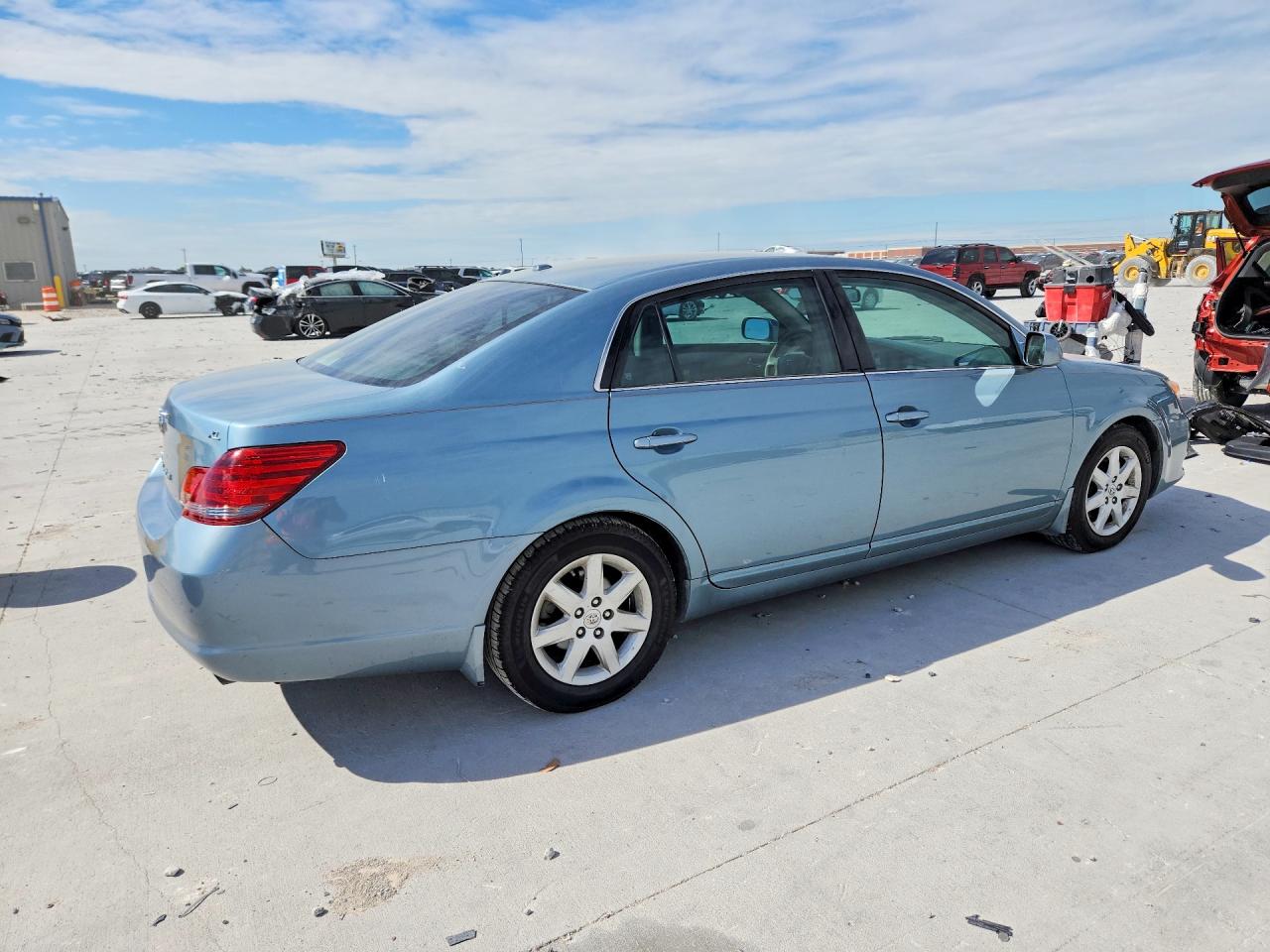 2009 Toyota Avalon VIN 4T1BK36B09U330817 photo 3