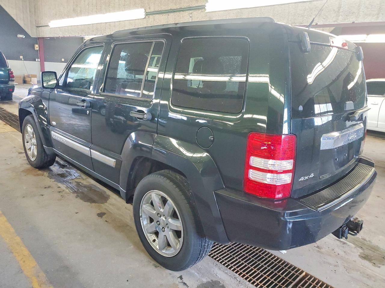 2012 Jeep Liberty VIN 1C4PJMAK8CW177545 photo 2