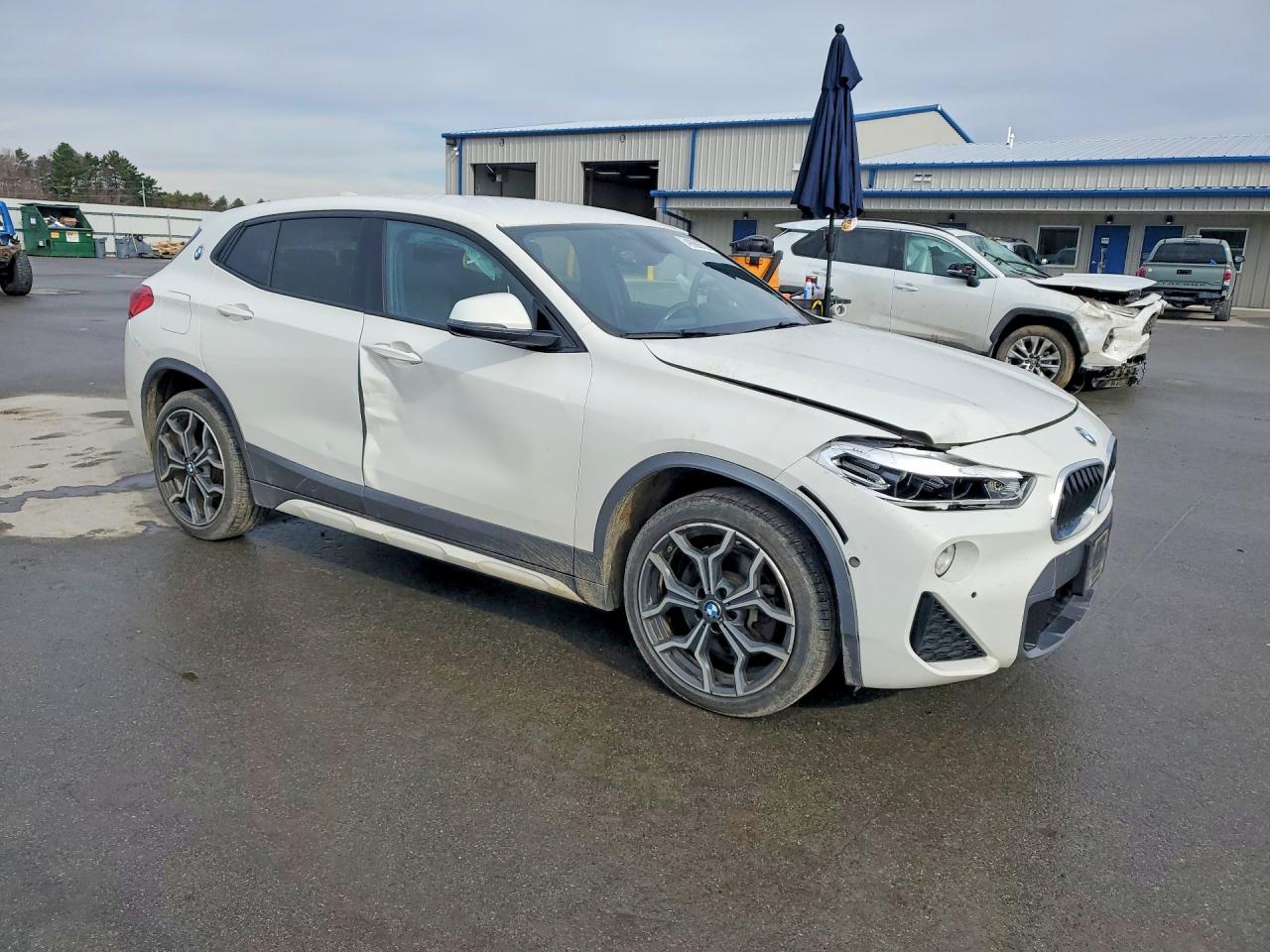 2018 BMW X2 VIN WBXYJ5C38JEF75198 photo 4