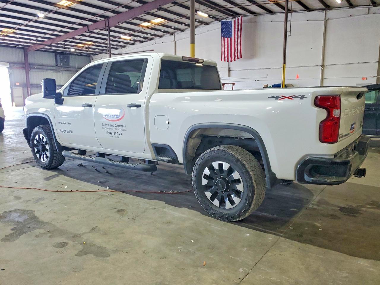 2020 Chev Silverado VIN 1GC4YME75LF149402 photo 2