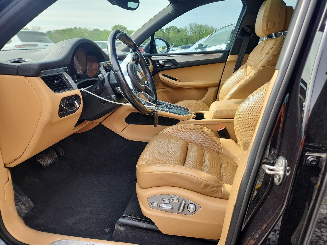 2017 Porsche Macan VIN WP1AB2A5XHLB17792 photo 7