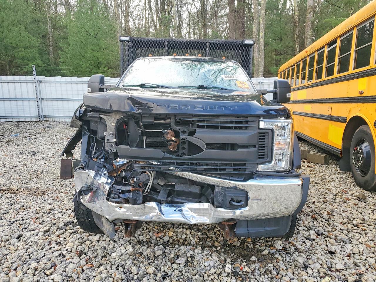 2018 Ford F550 VIN 1FD0X5HY6JEC70479 photo 5