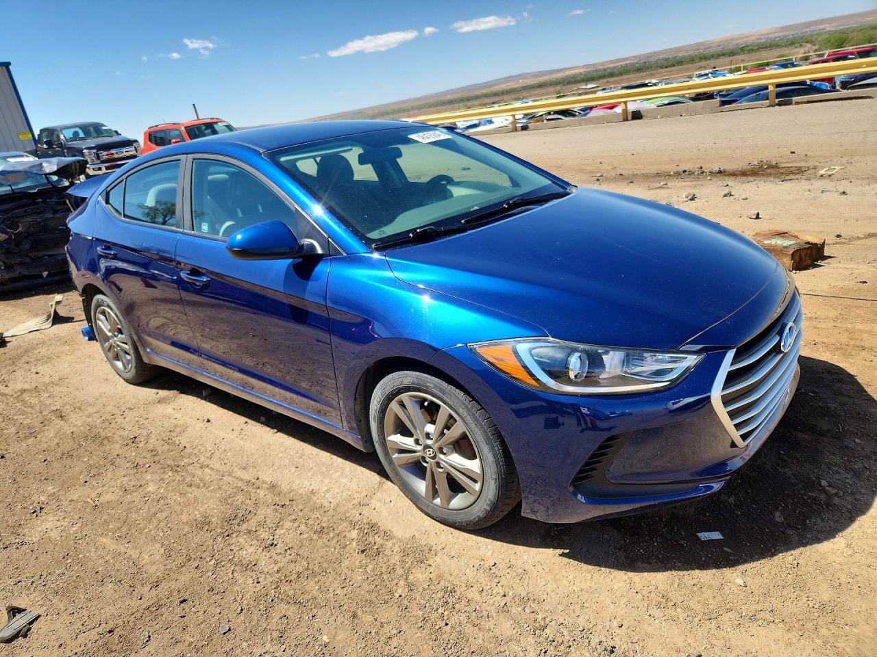 2018 Elantra VIN 5NPD84LF0JH295686 photo 4
