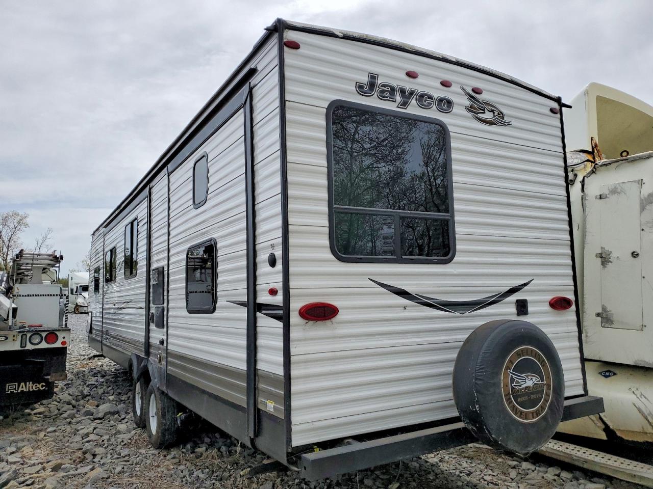 2017 JAYCO All models VIN 1UJBJ0BT8H17T0547 photo 3