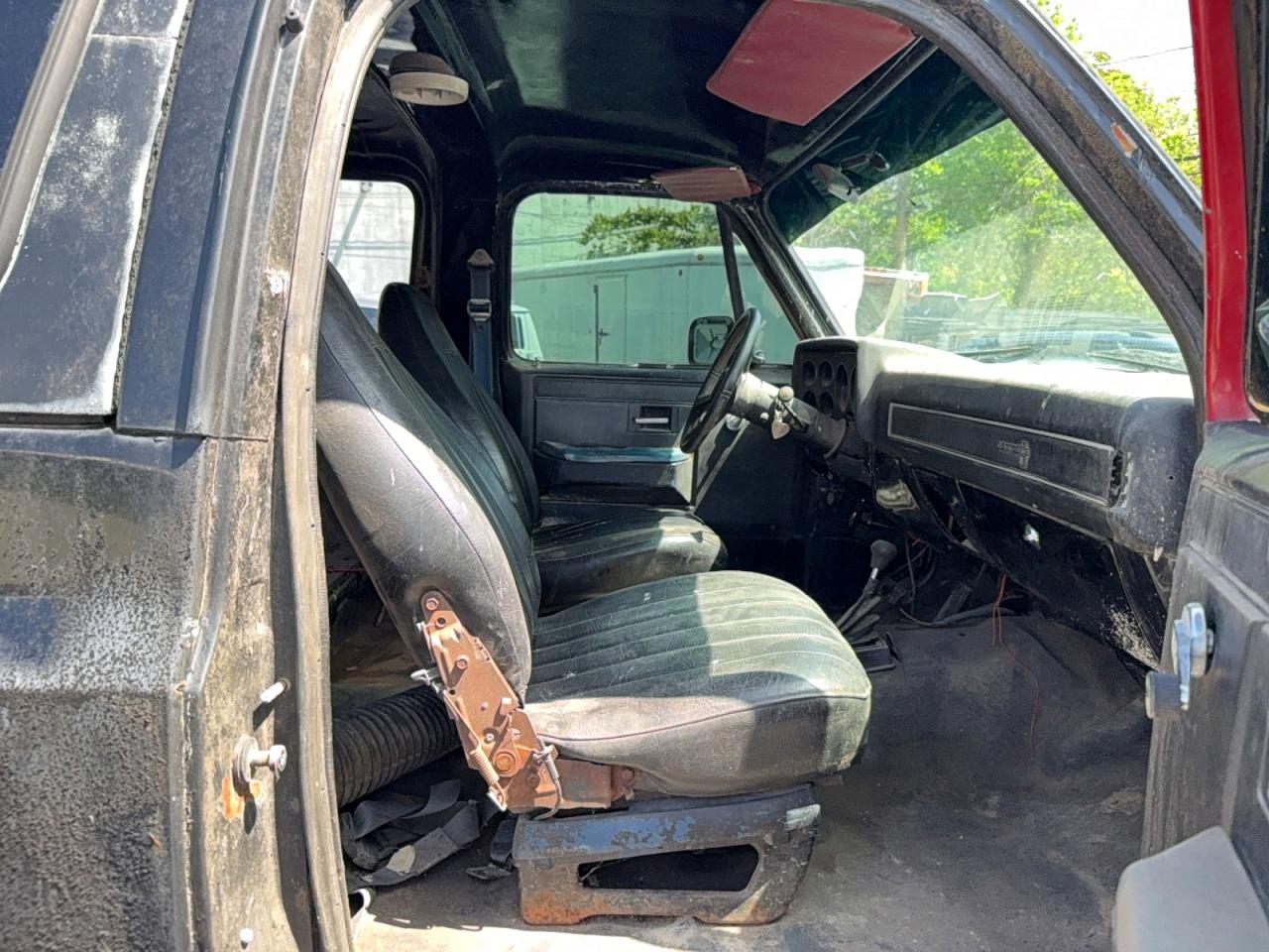 1988 Chevrolet Blazer VIN 1GNEV18K7JF186175 photo 5