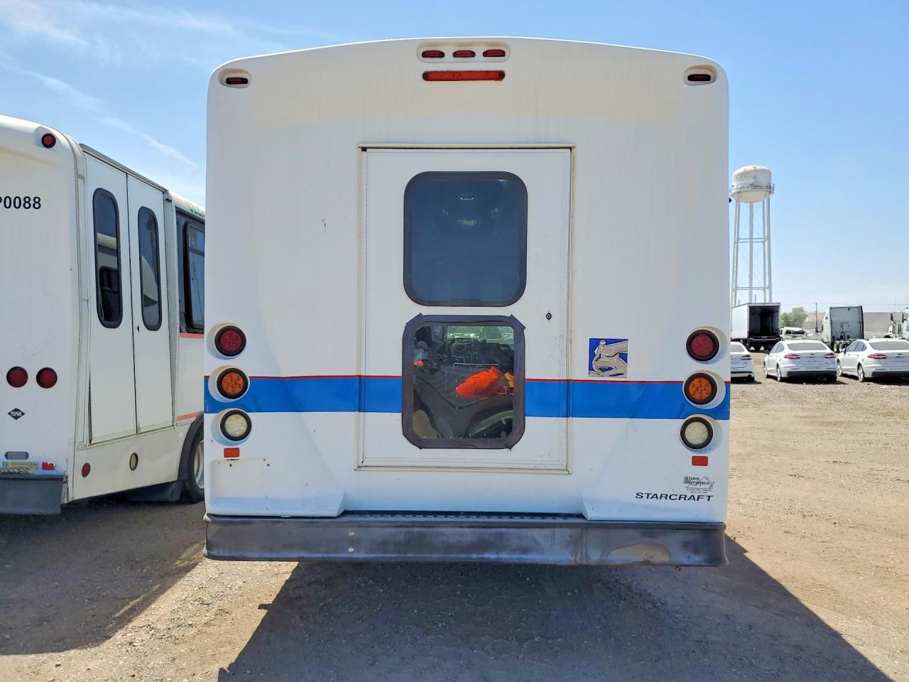2017 Ford Econoline VIN 1FDFE4FS8HDC01494 photo 6