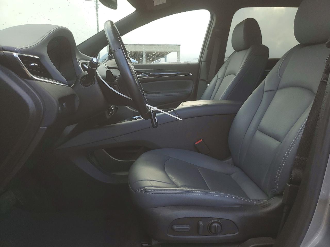 2023 Buick Enclave VIN 5GAEVAKWXPJ259390 photo 7