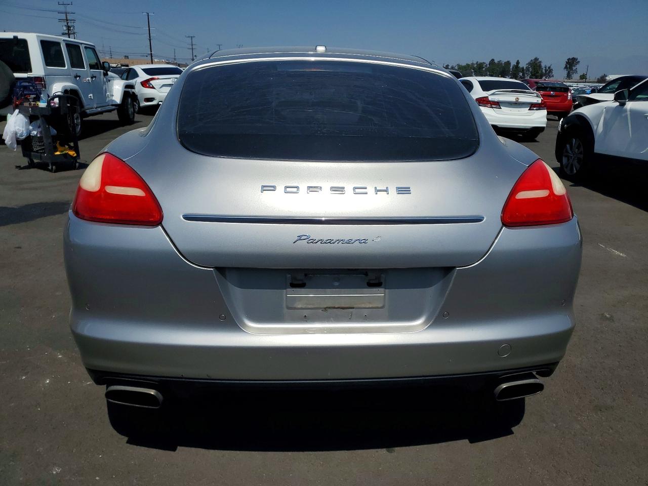 2011 Porsche Panamera VIN WP0AA2A72BL011544 photo 6