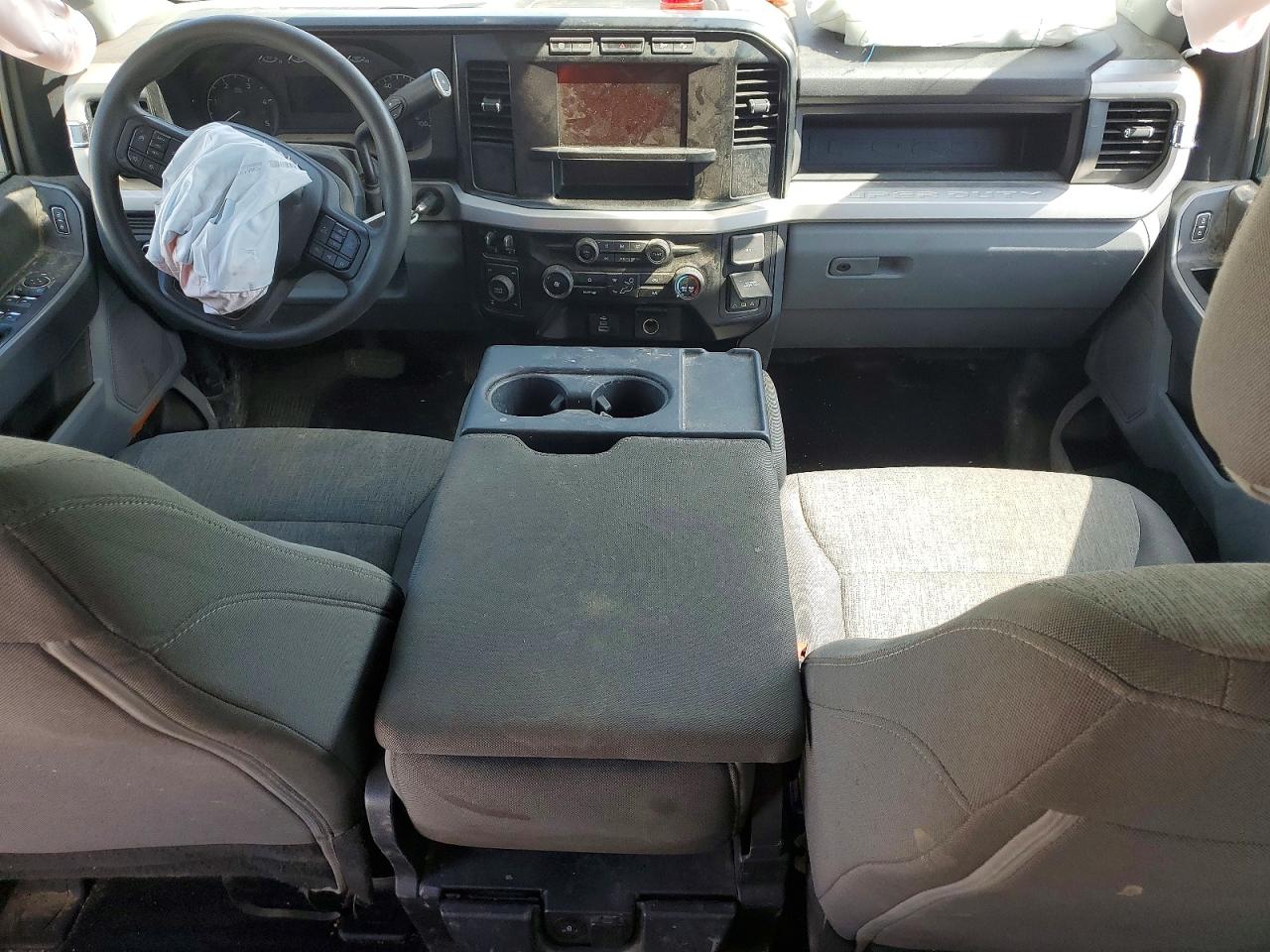 2024 Ford F350 VIN 1FT8W3BT7REE20588 photo 8