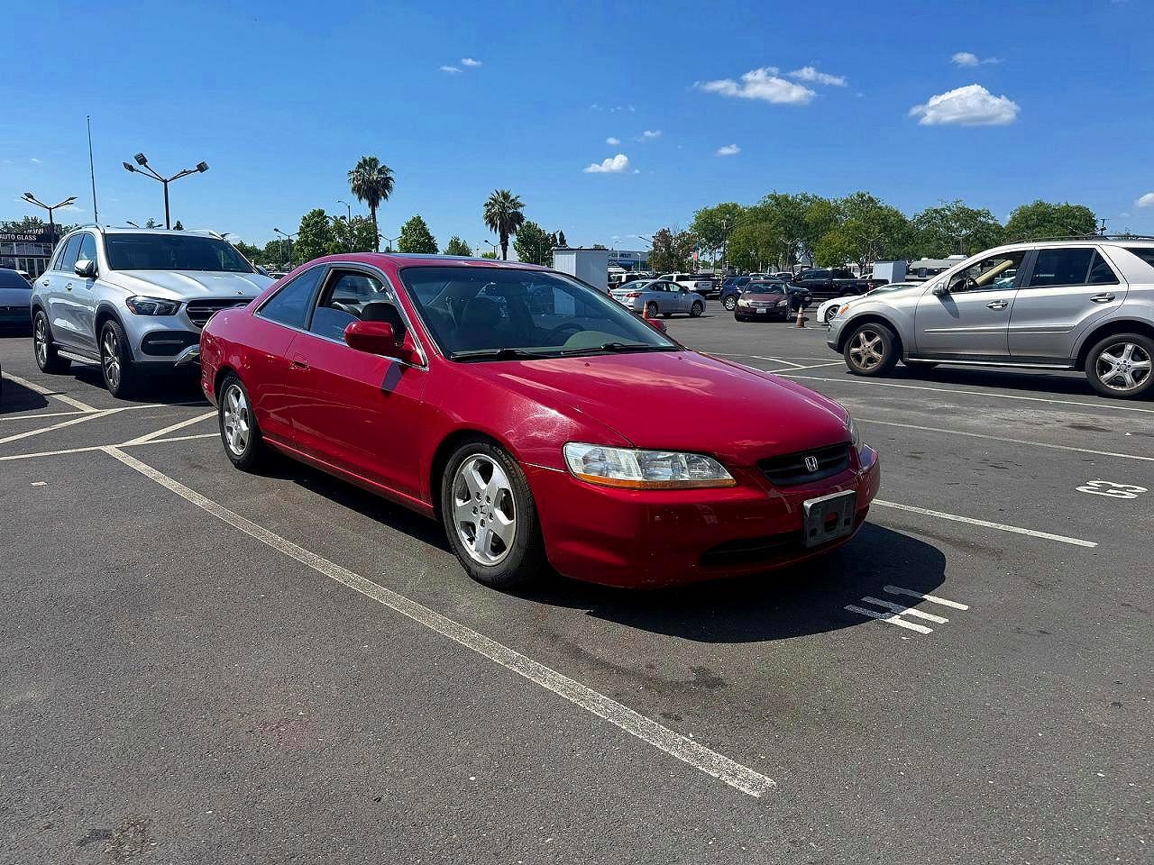 1999 Honda Accord VIN 1HGCG2251XA010541 photo 1