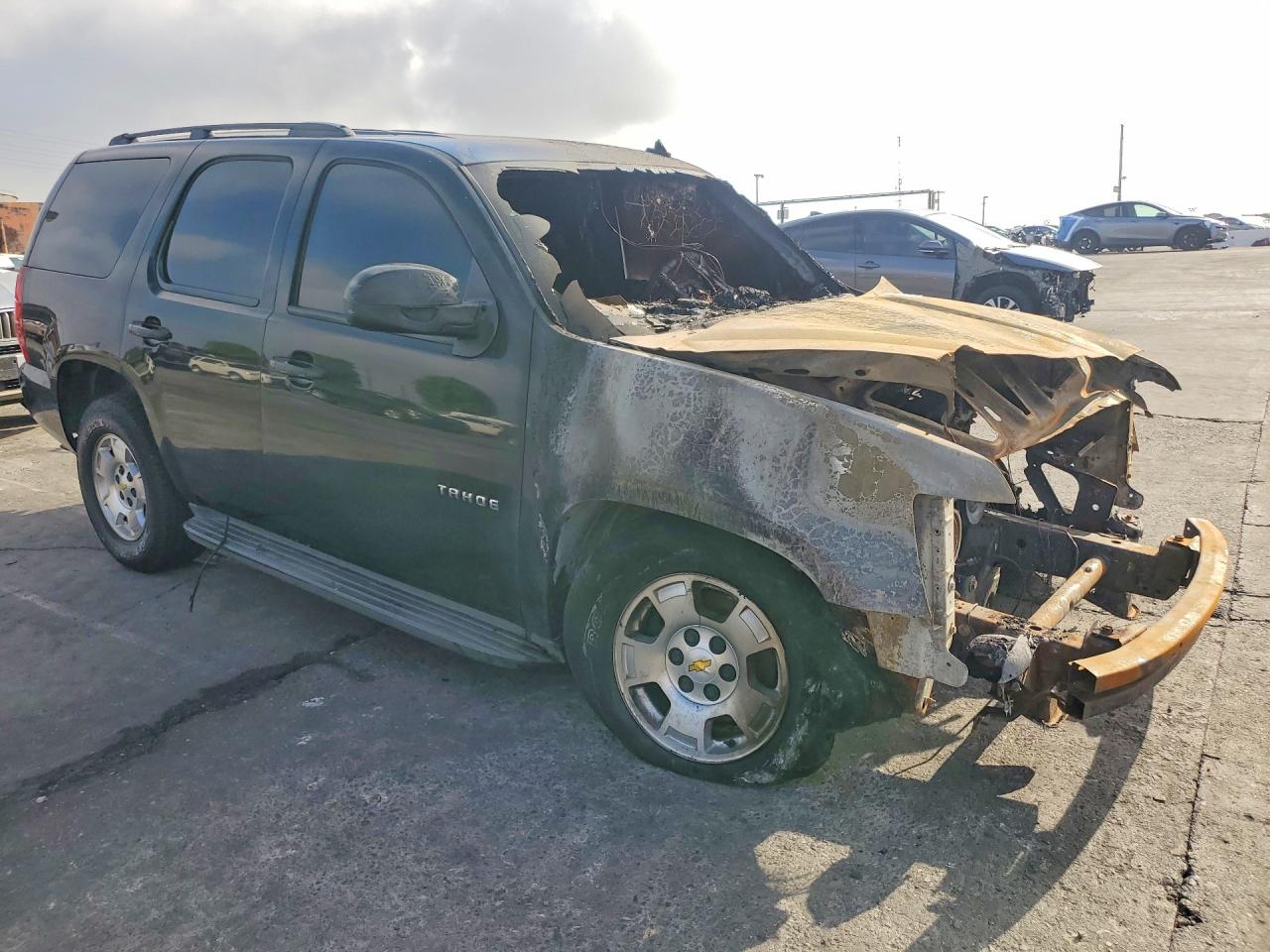 2010 Chevrolet Tahoe VIN 1GNMCAE33AR187191 photo 4
