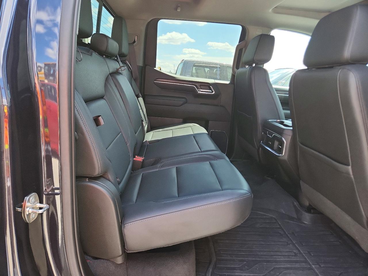 2023 GMC SIERRA VIN 1GTUUDEDXPZ179369 photo 10
