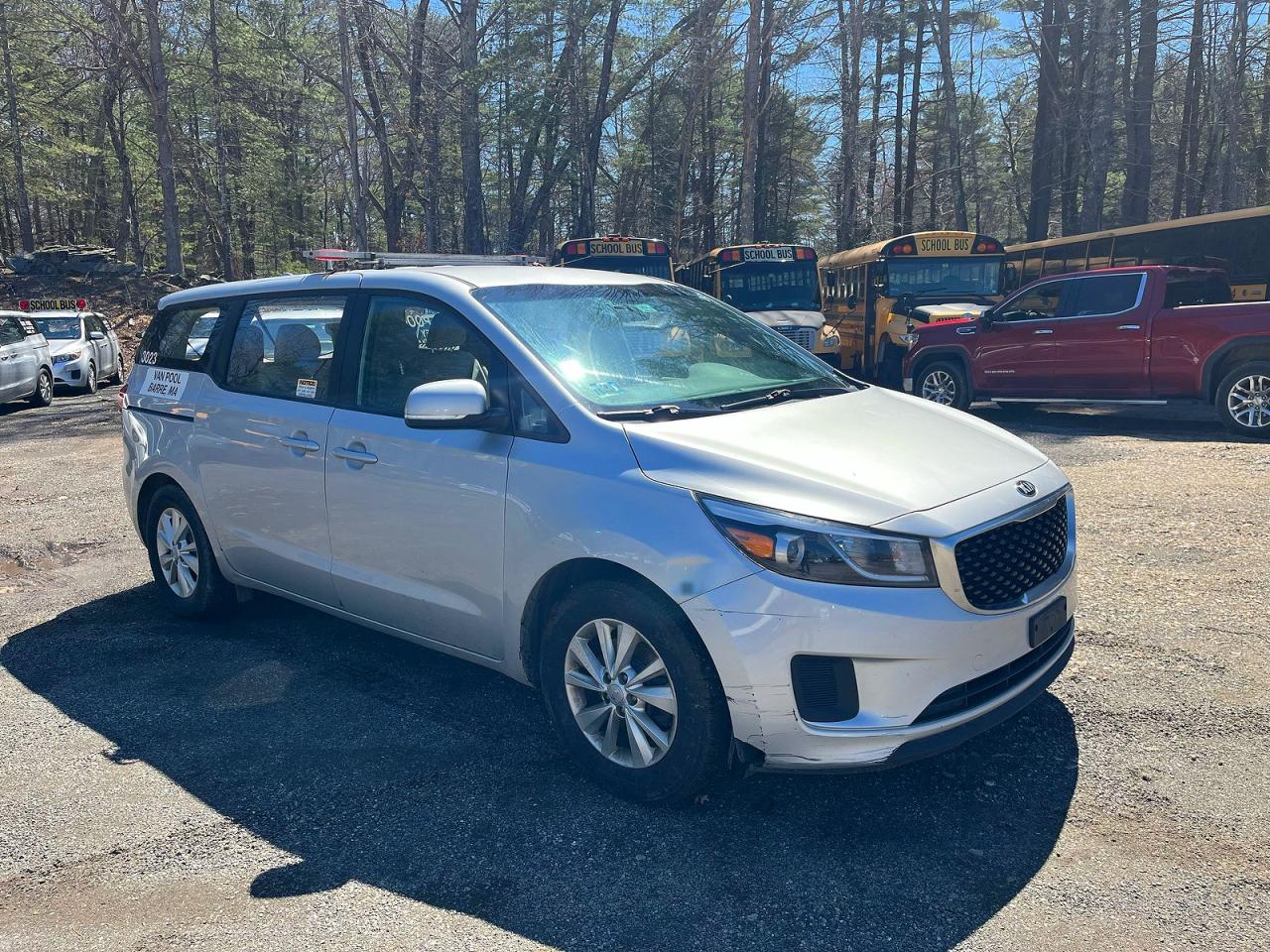 2018 Kia SEDONA VIN KNDMA5C12J6400723 photo 1
