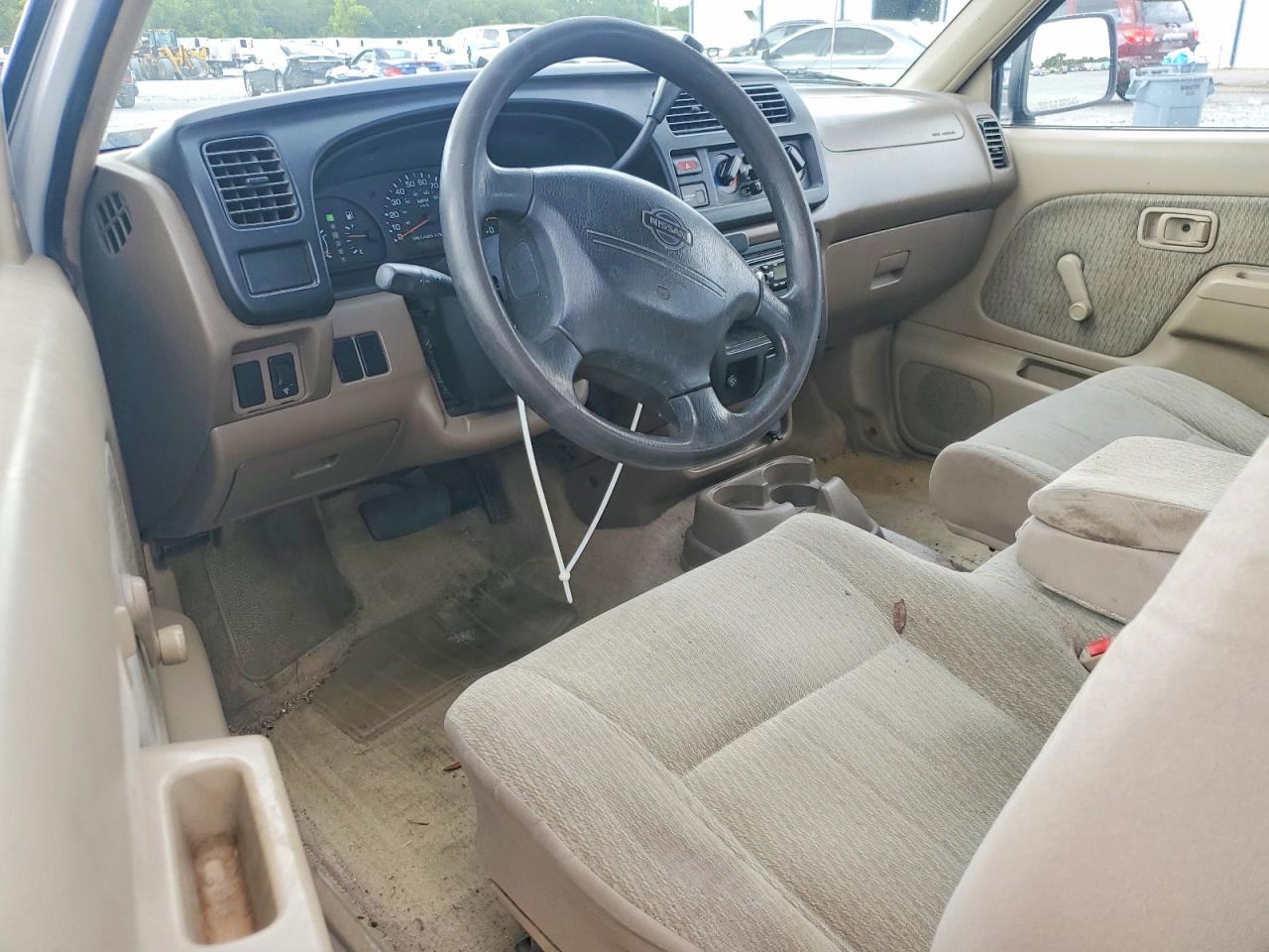 2000 Nissan Frontier VIN 1N6DD26SXYC305104 photo 8