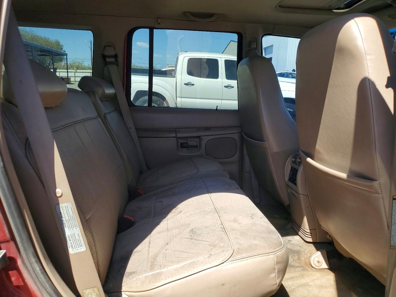 1998 Ford Explorer VIN 1FMZU34EXWUB85965 photo 11