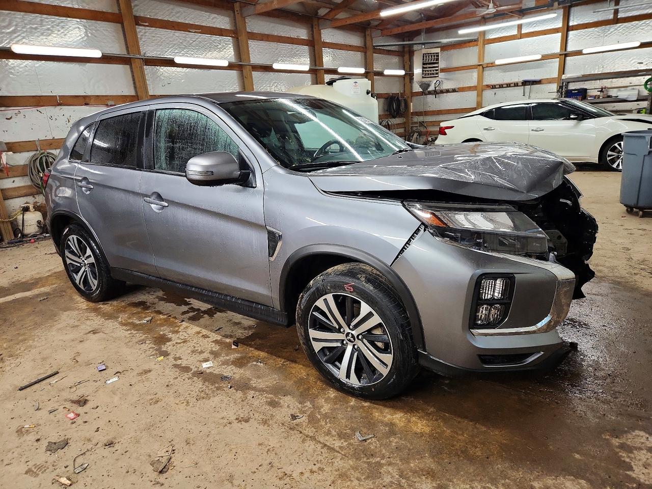 2025 Mitsubishi Outlander VIN JA4ARUAU2SU006956 photo 4