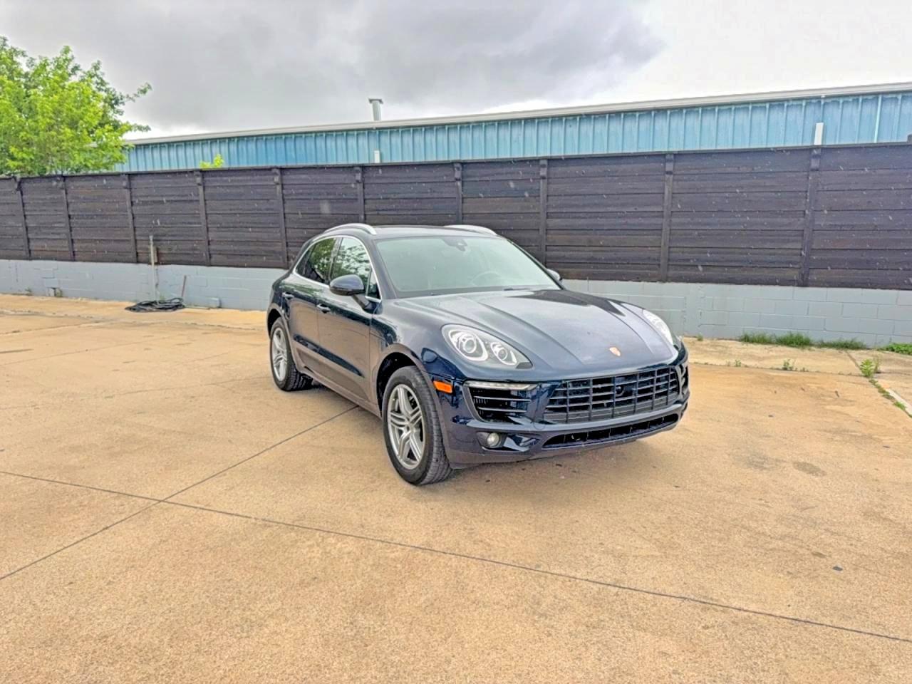 2018 Porsche Macan VIN WP1AB2A5XJLB34419 photo 1