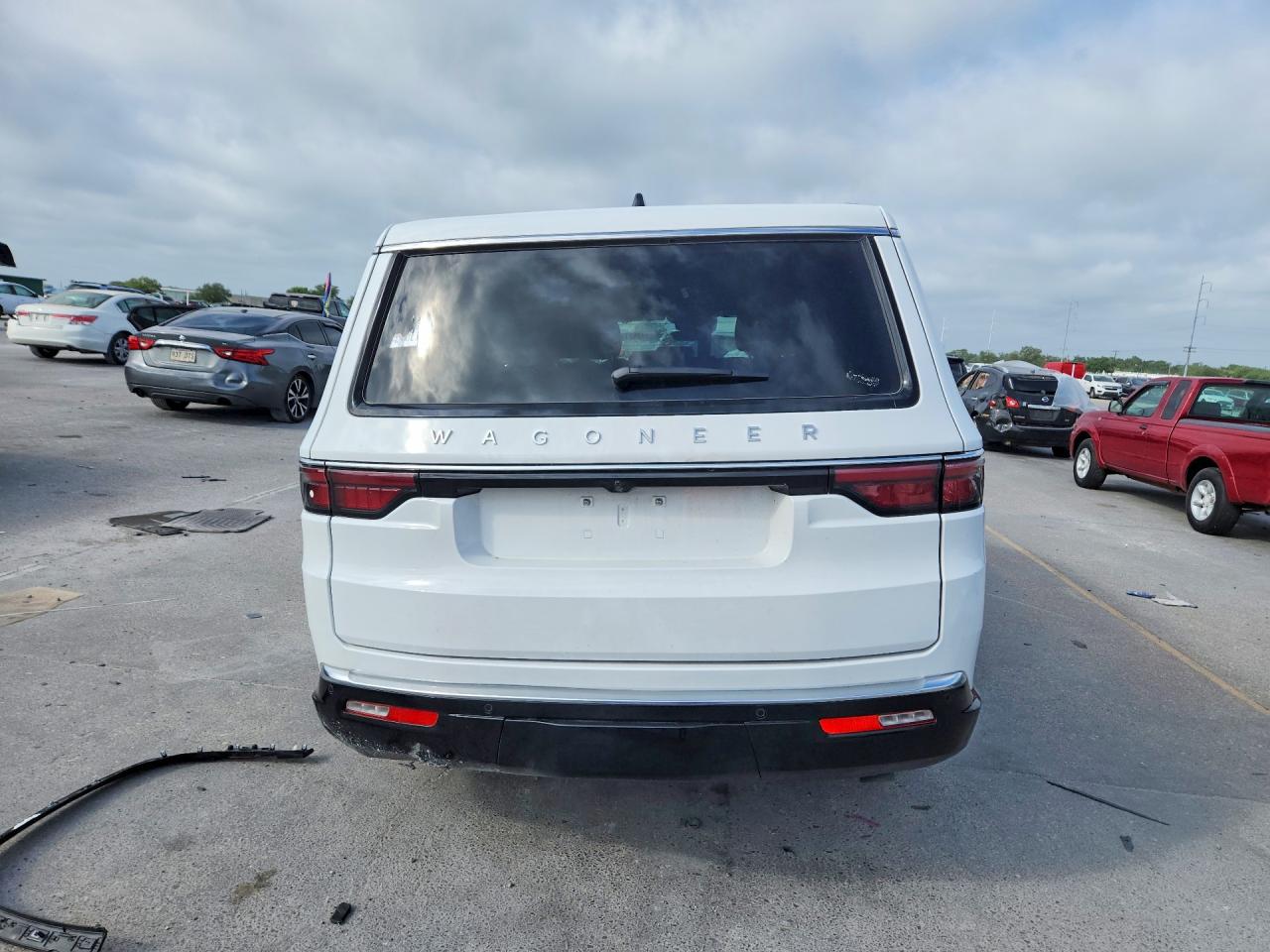 2025 Jeep Wagoneer VIN 1C4SJSBPXSS538417 photo 6
