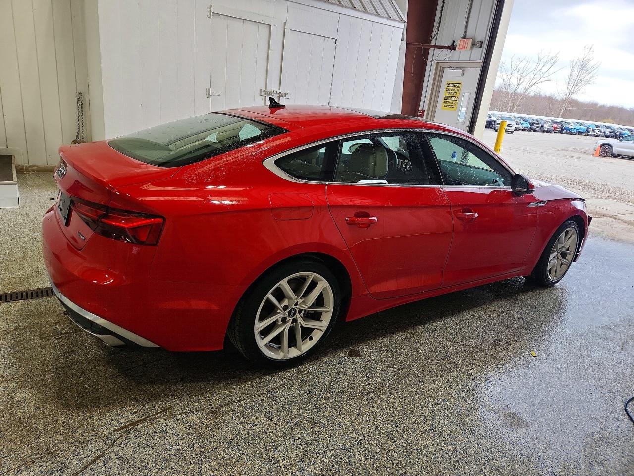 2024 Audi A5 VIN WAUFACF52RA098643 photo 3