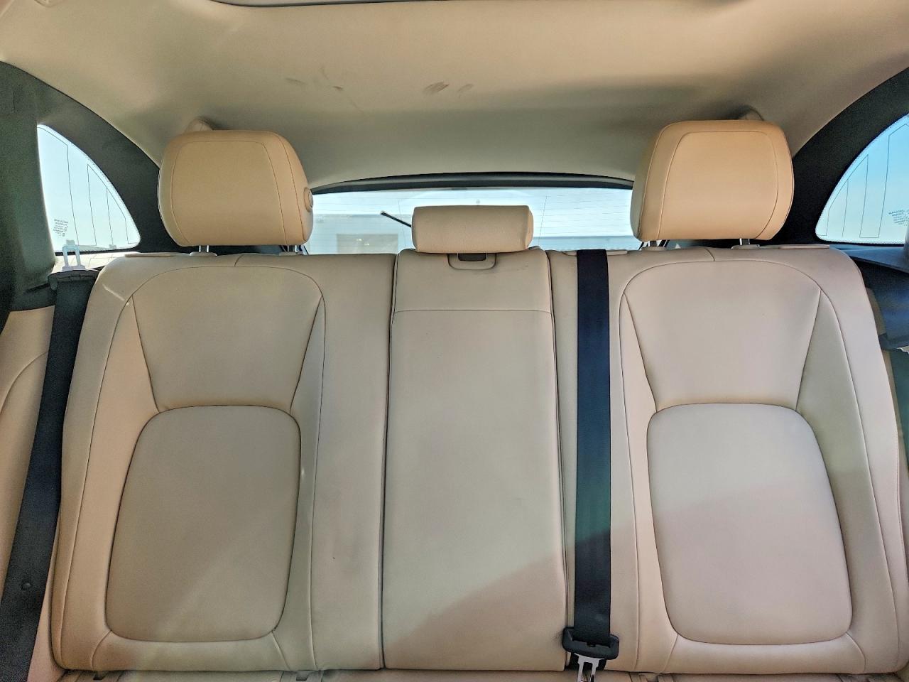 2017 F-pace VIN SADCJ2BV0HA047229 photo 10