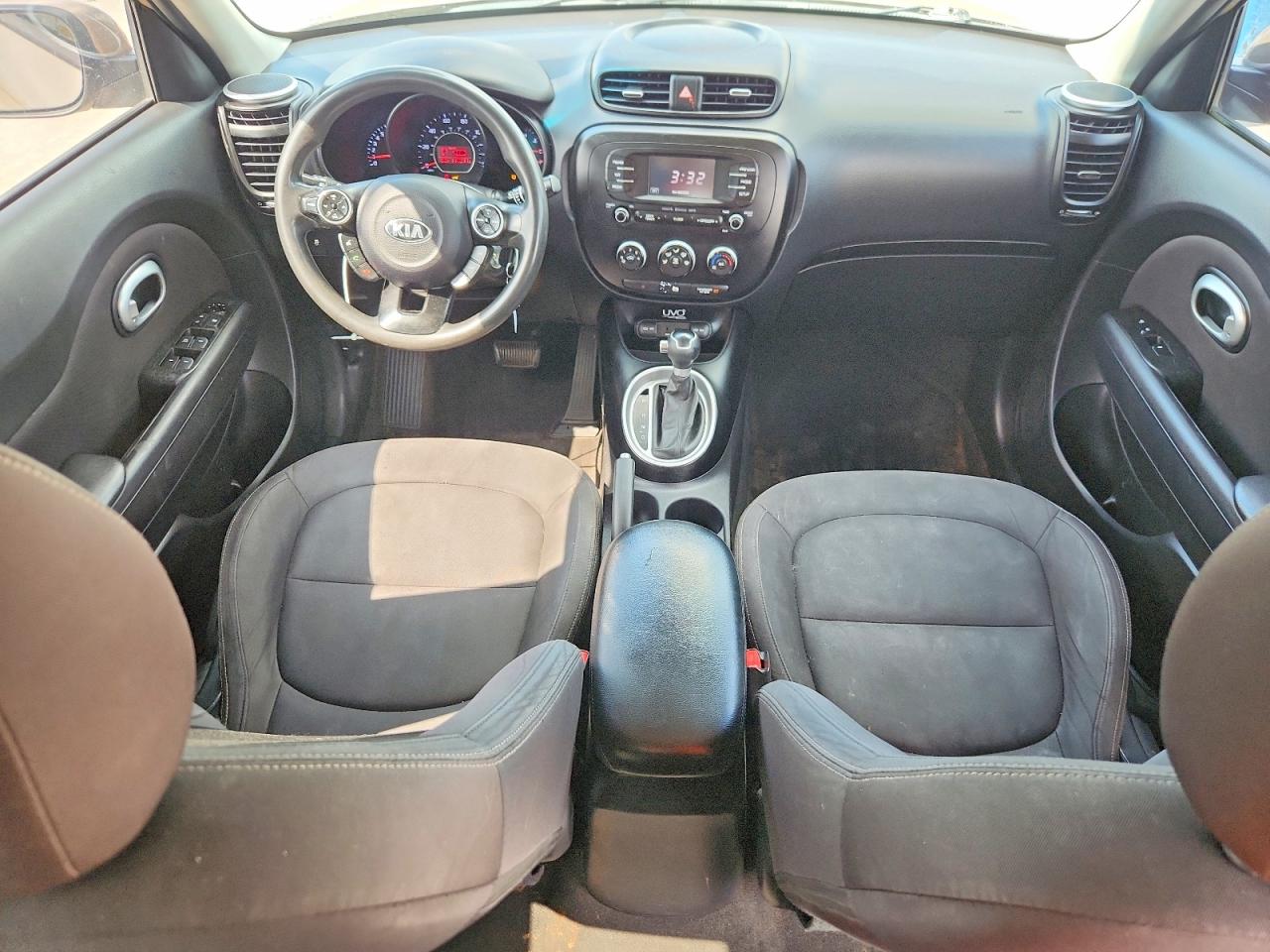 2015 Kia Soul VIN KNDJN2A25F7152504 photo 8