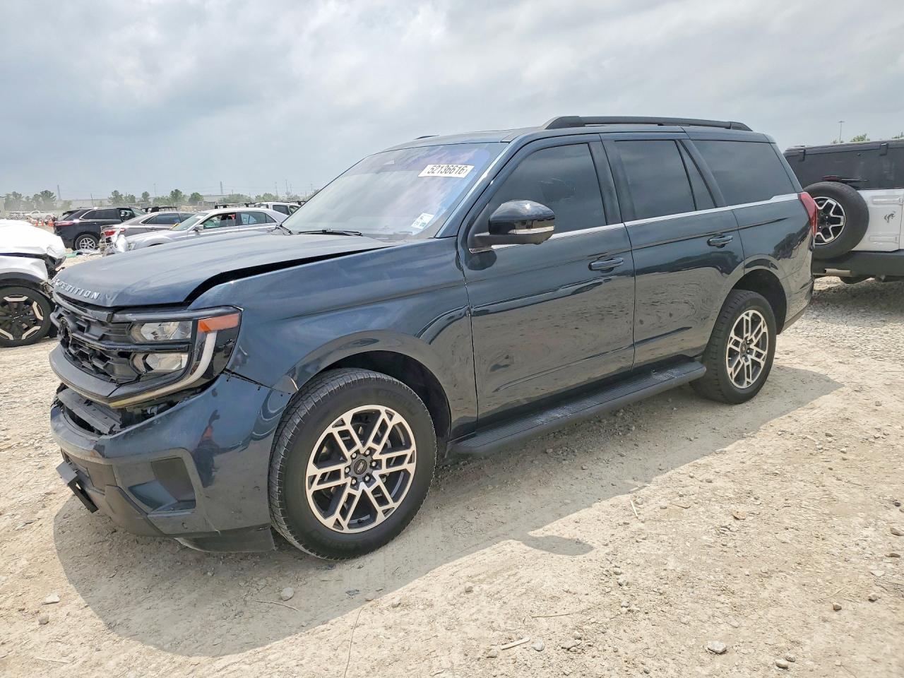 2025 Ford Expedition VIN 1FMJU1H87SEA25083 photo 1