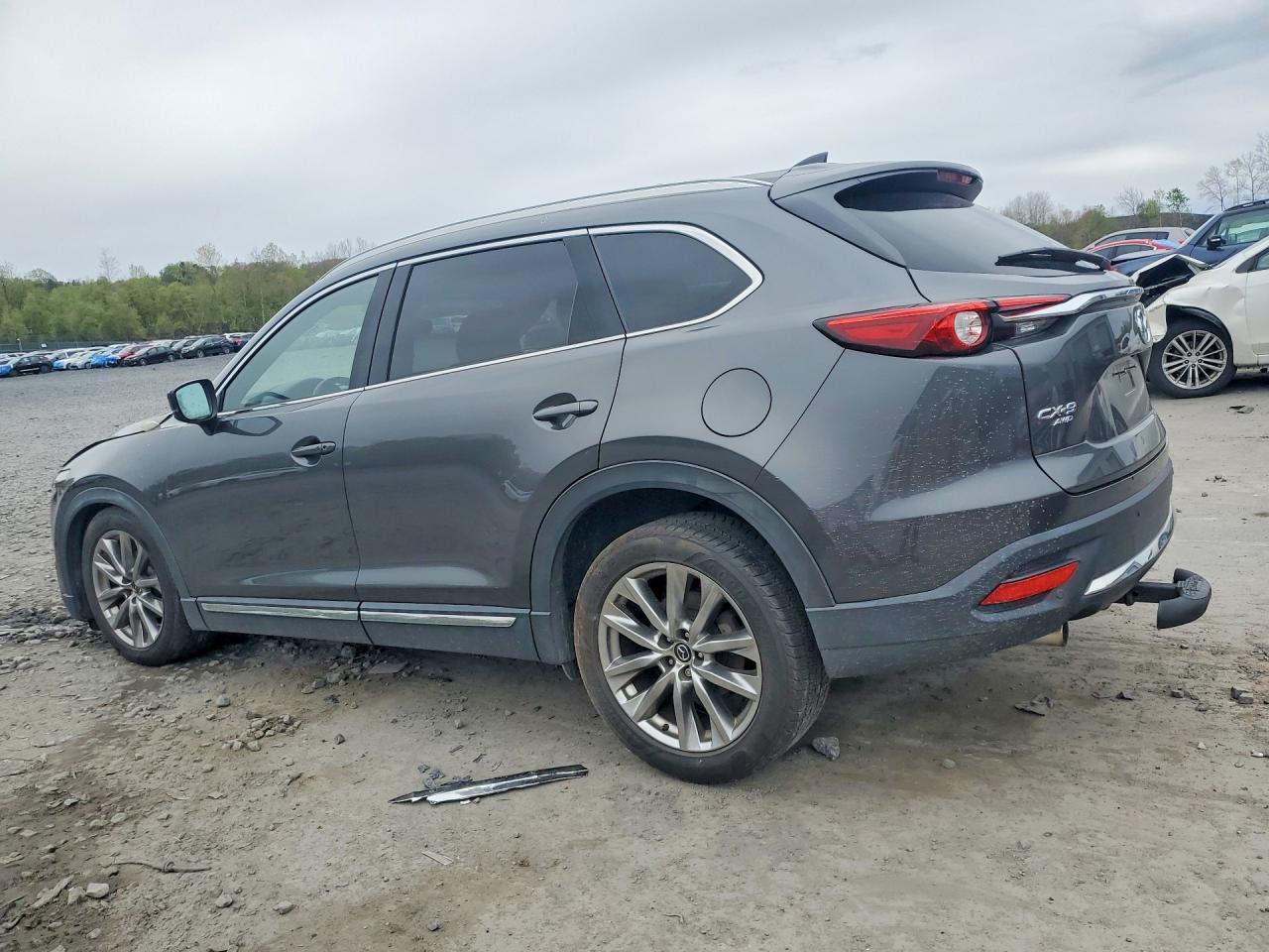 2018 Mazda Cx-9 VIN JM3TCBDY2J0228817 photo 2