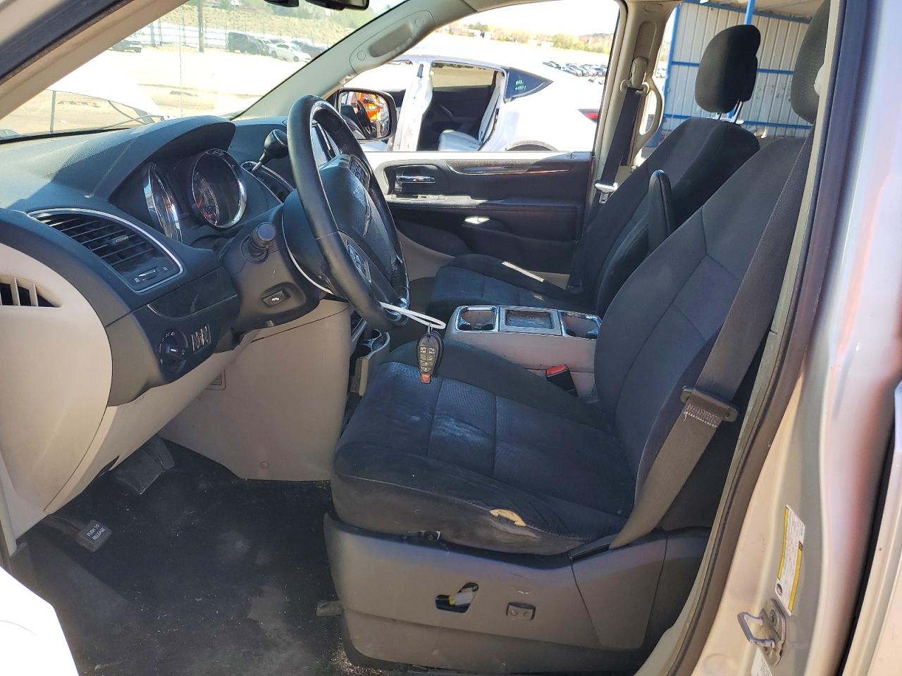 2011 Chrysler Minivan VIN 2A4RR5DG0BR739776 photo 7