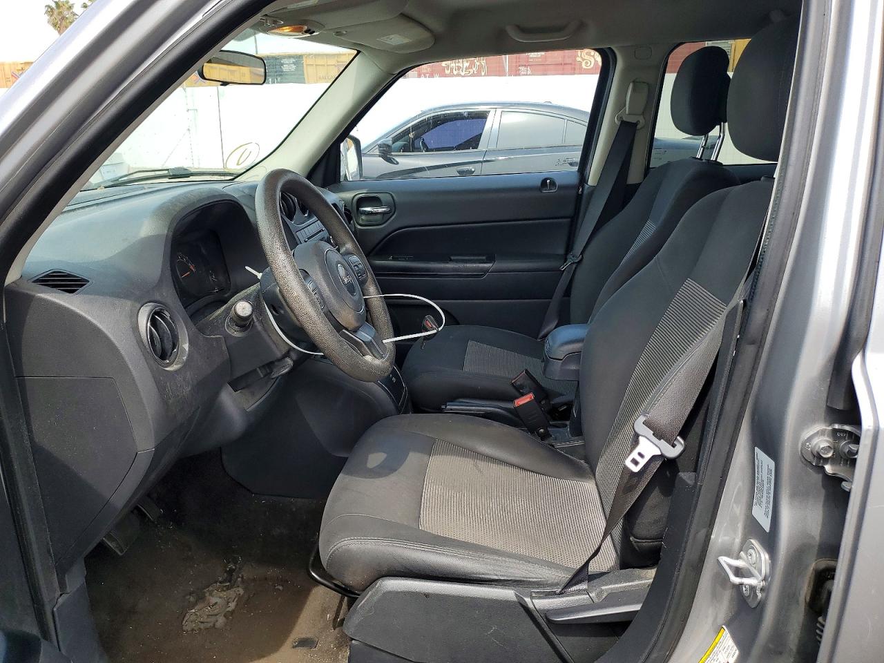2015 Jeep Patriot VIN 1C4NJPBA0FD285740 photo 7