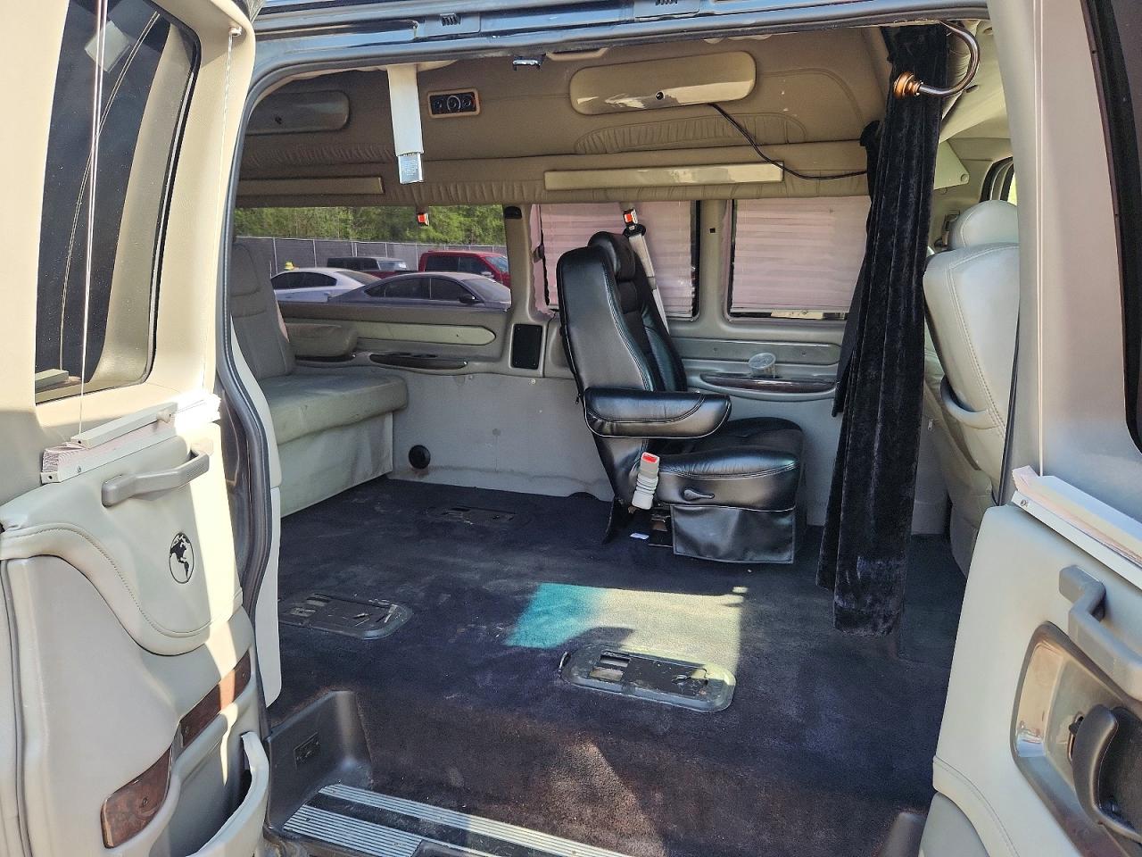 2009 CHEV Express VIN 1GBGG29K791127673 photo 11