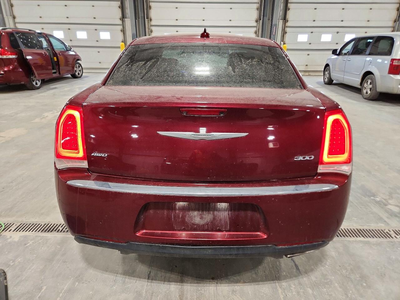 2017 Chrysler 300 VIN 2C3CCARG2HH534333 photo 6