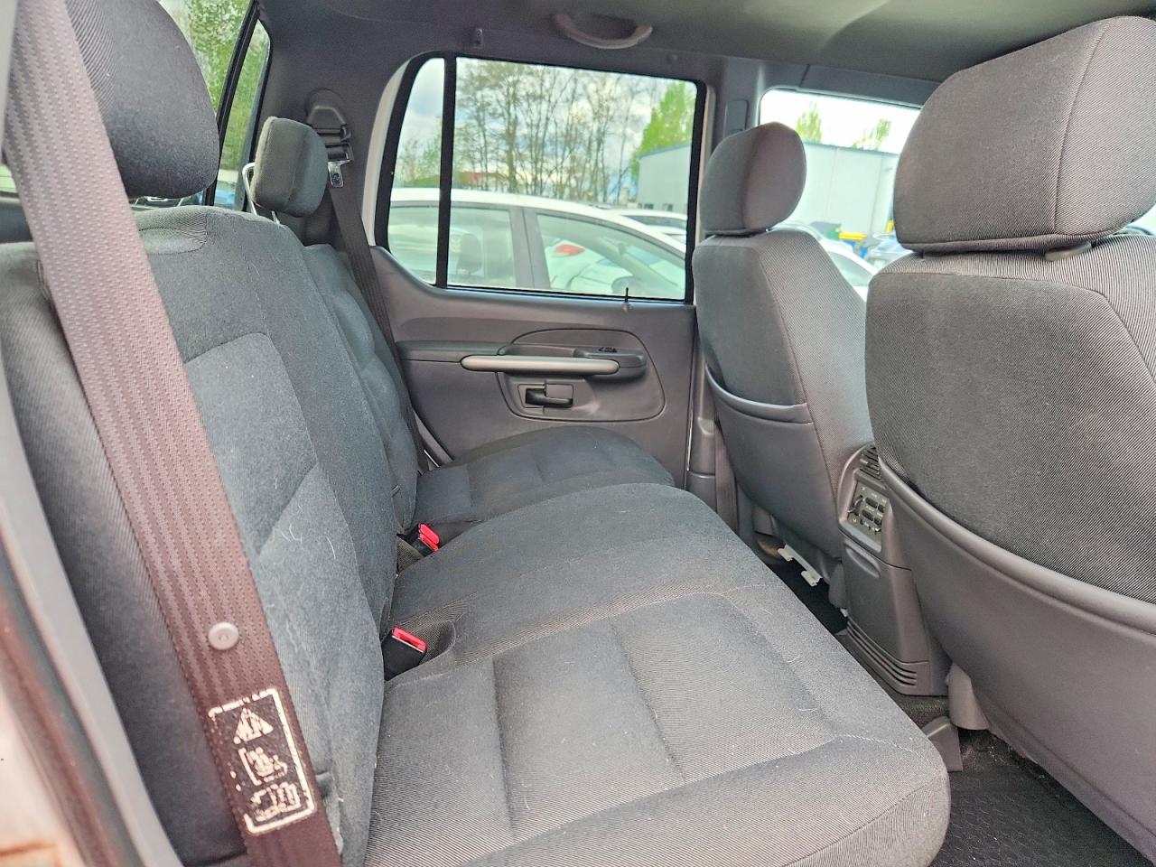 2002 Ford Explorer VIN 1FMZU77E62UD40914 photo 10