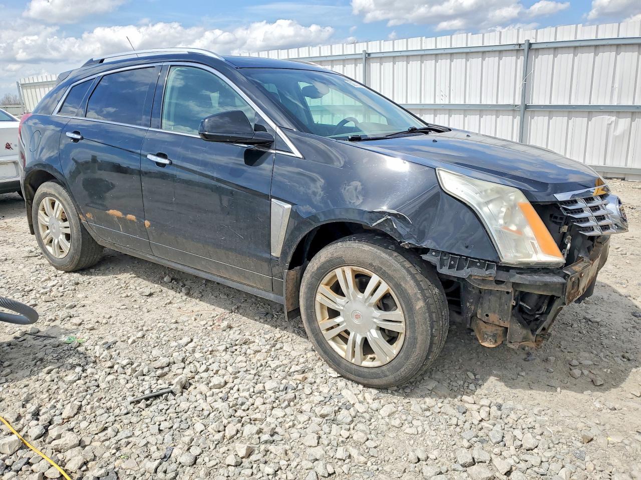 2015 CADILLAC Srx VIN 3GYFNBE33FS580480 photo 4