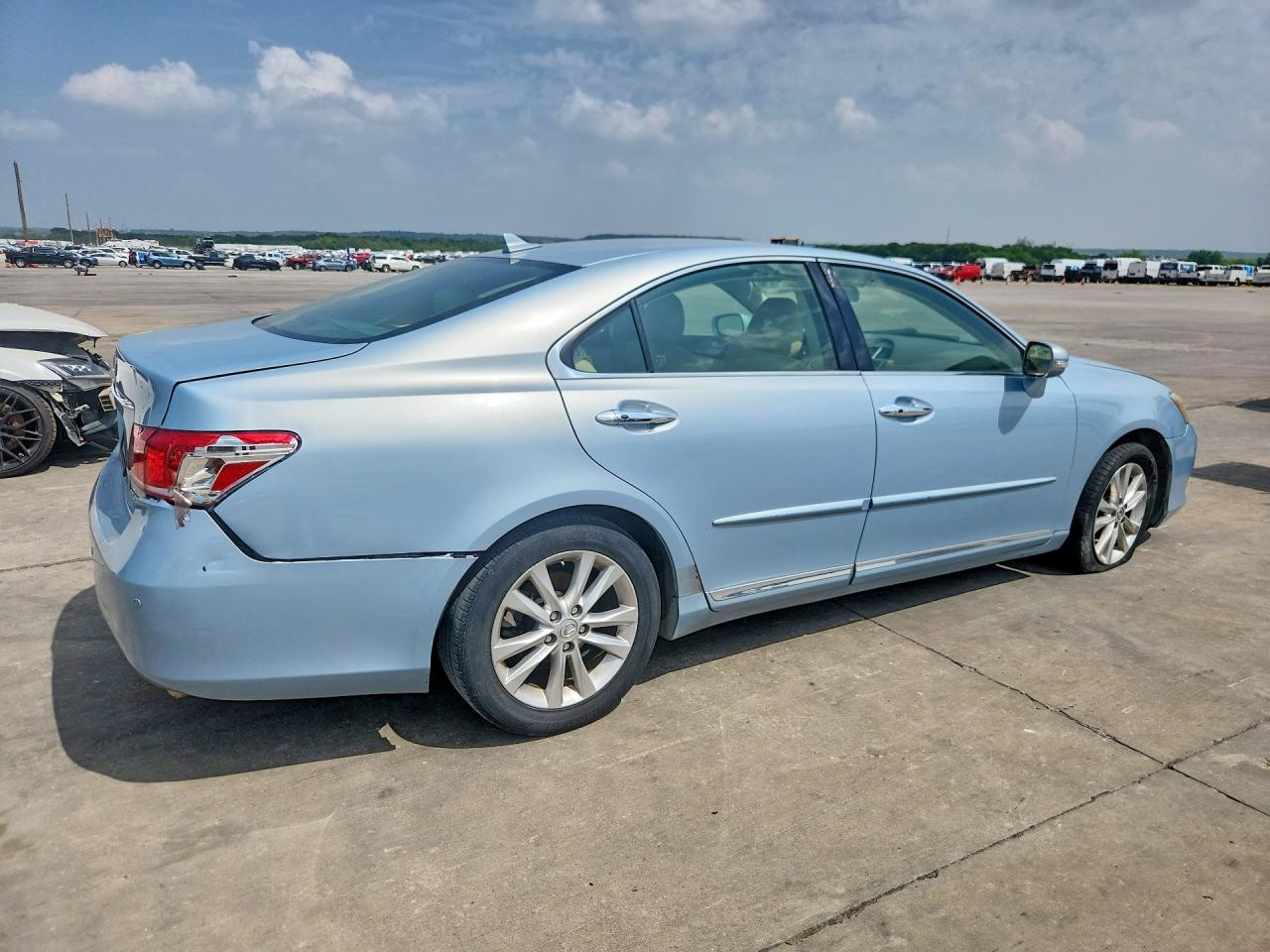 2010 Lexus ES350 VIN JTHBK1EG1A2406064 photo 3