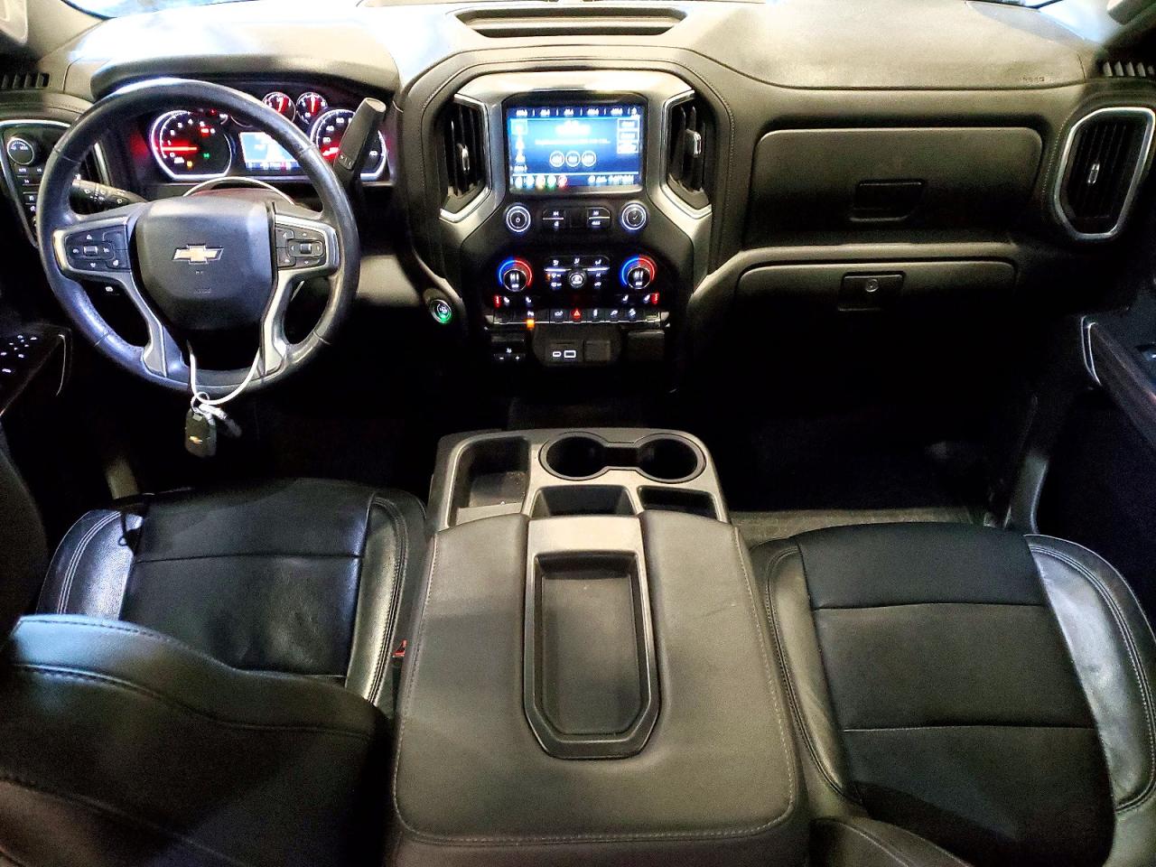2020 Chev All models VIN 1GC4YTE71LF333505 photo 8