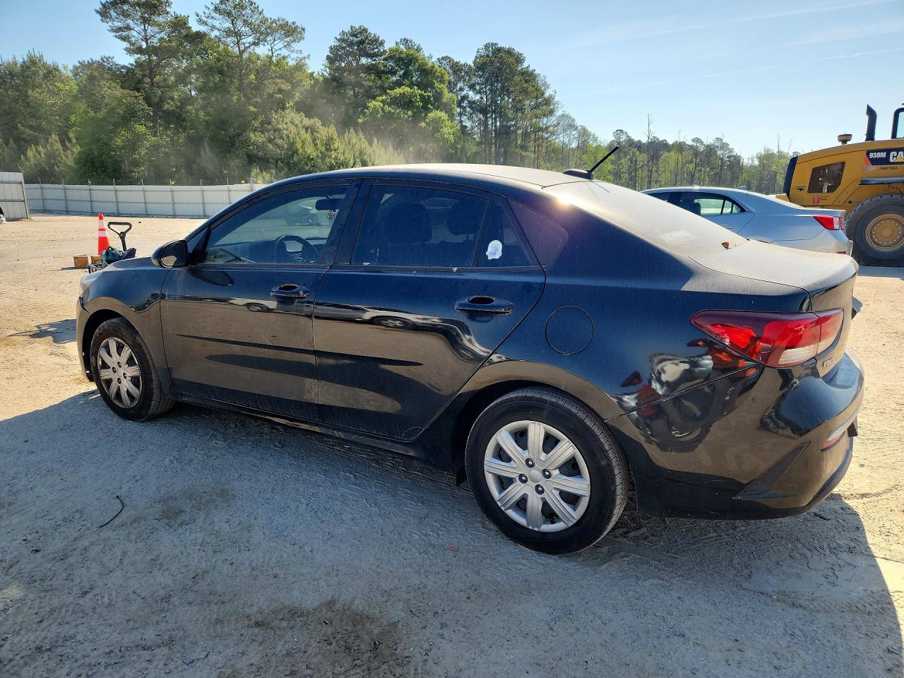 2022 Kia Rio VIN 3KPA24AD1NE433932 photo 2